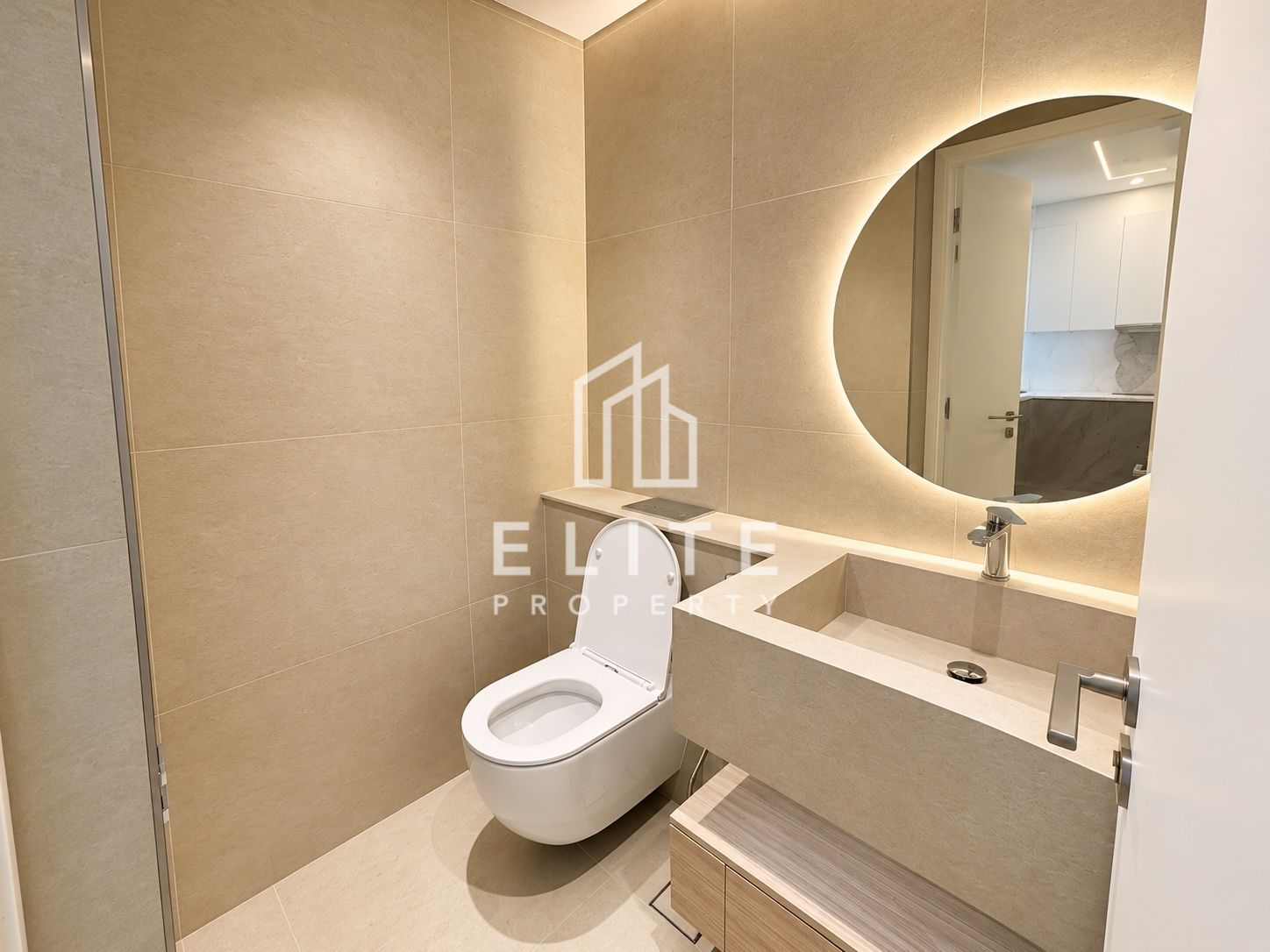 Brand New | Top Floor | Luxury Building
