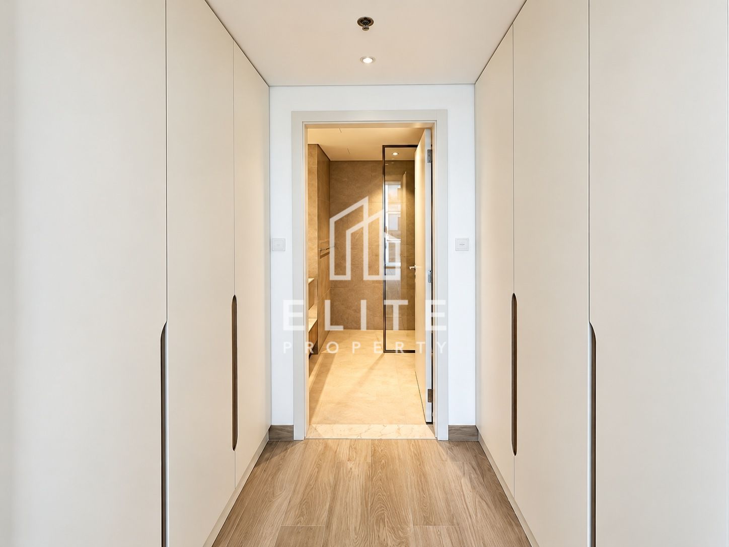 Brand New | Top Floor | Luxury Building