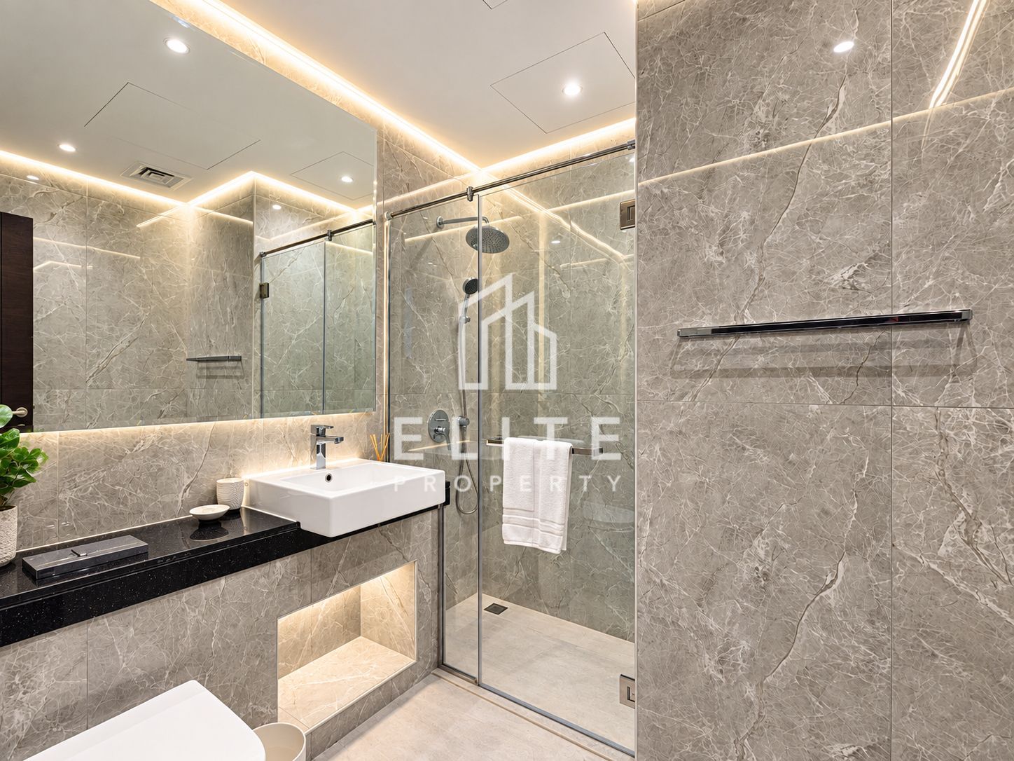 Marina View | Fully Upgraded | Furnished