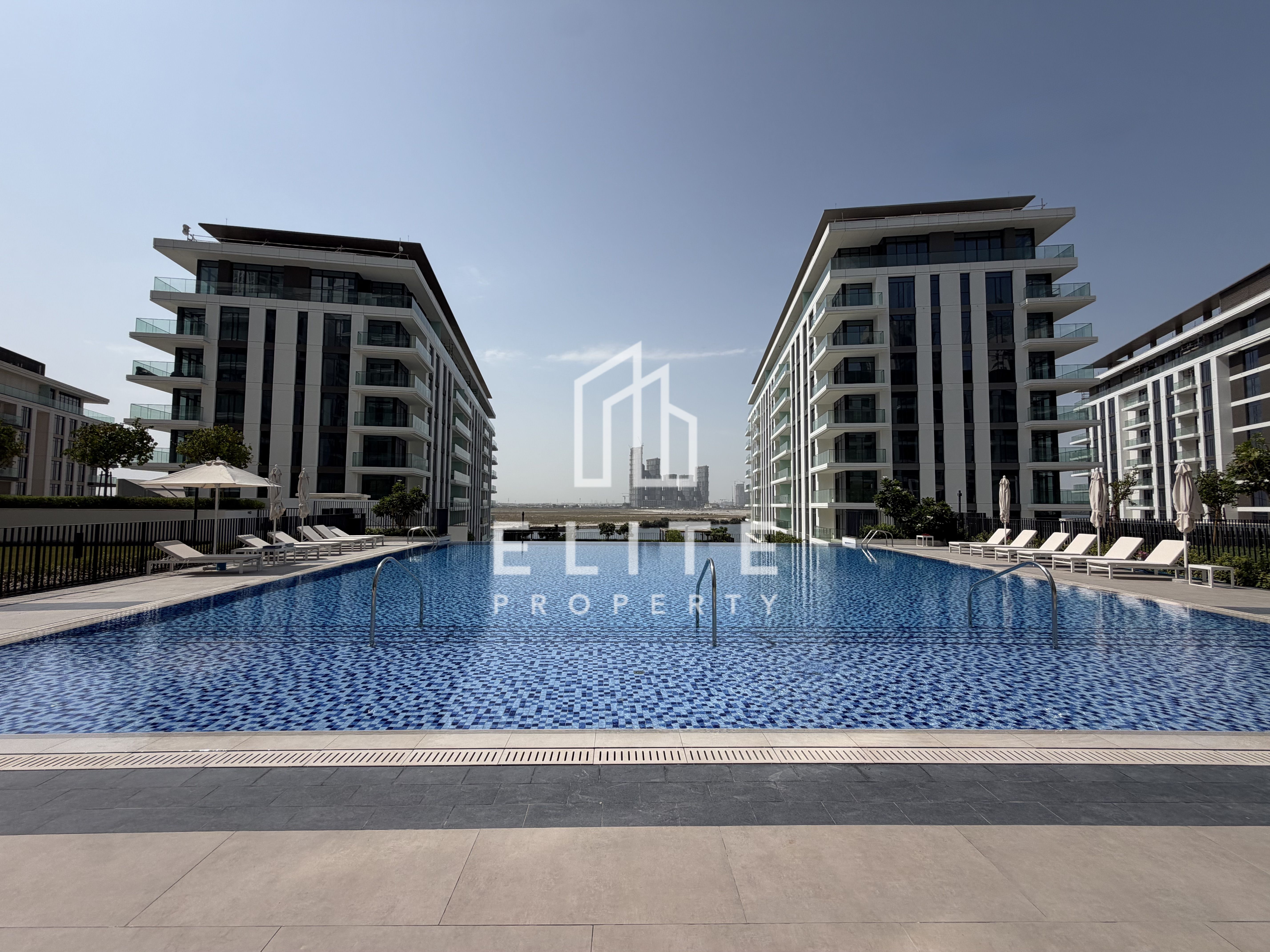 CREEK VIEW - BRAND NEW - PRIME LOCATION