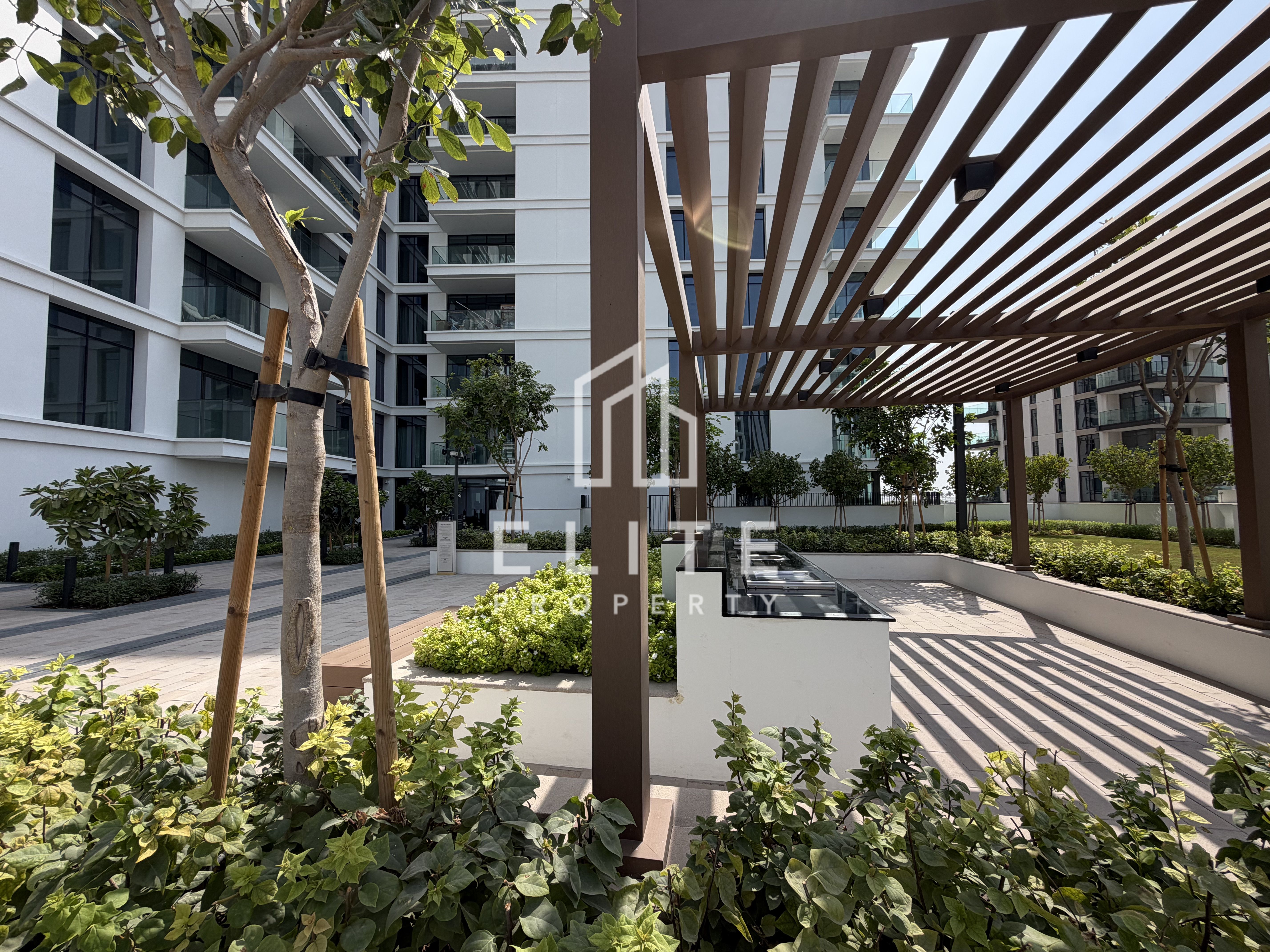 CREEK VIEW - BRAND NEW - PRIME LOCATION