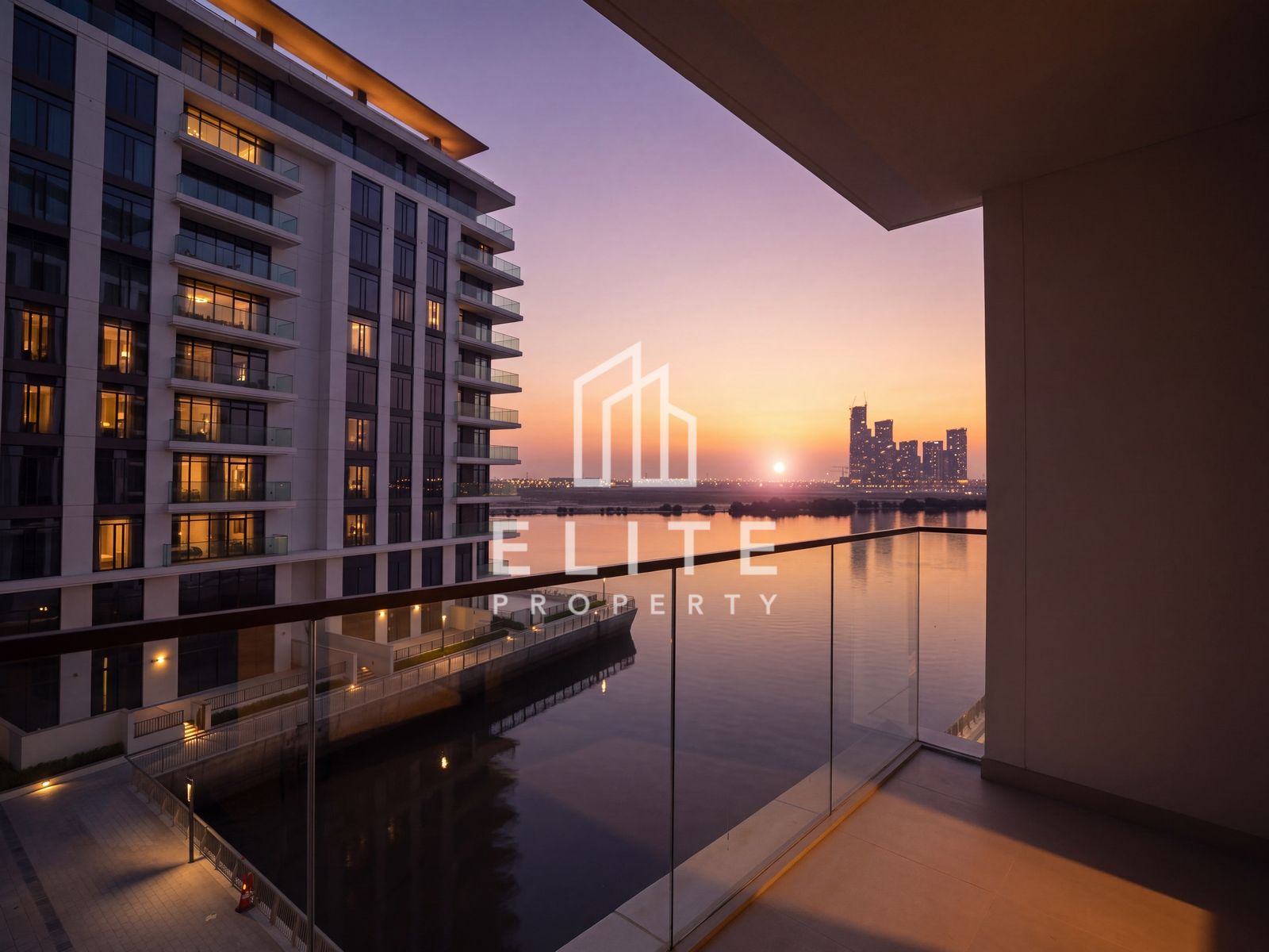 CREEK VIEW - BRAND NEW - PRIME LOCATION