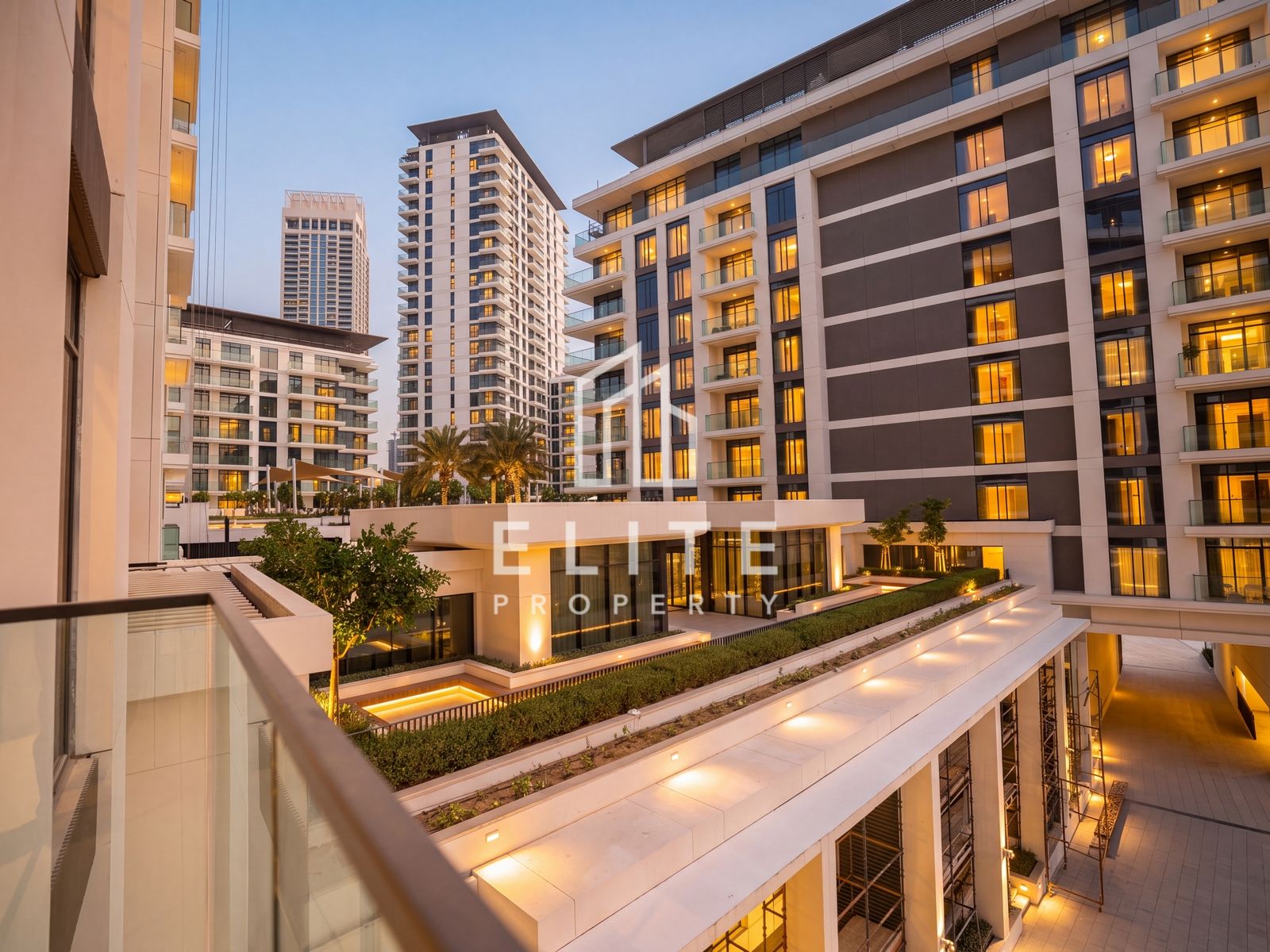 CREEK VIEW - BRAND NEW - PRIME LOCATION