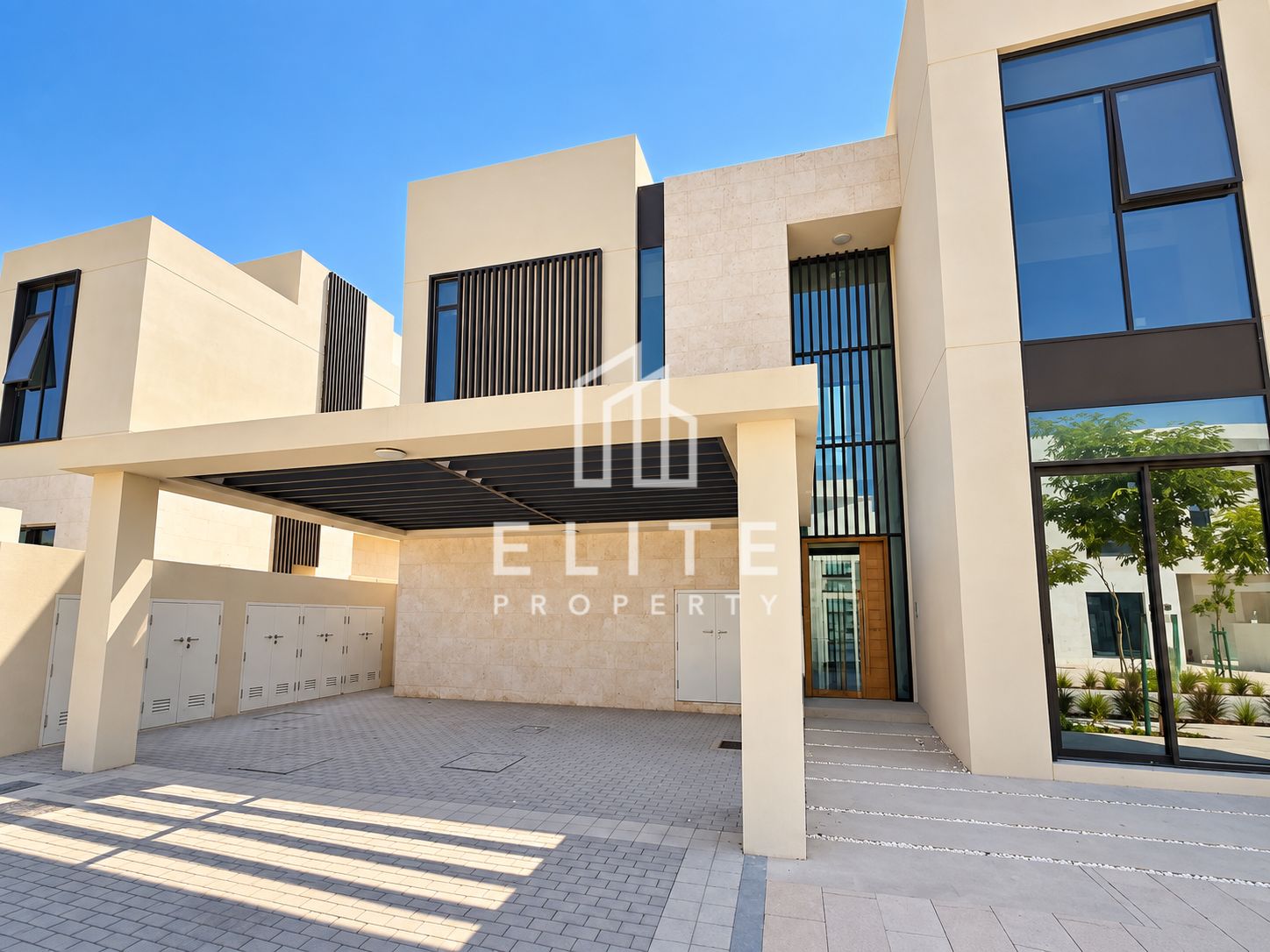 BEST DEAL | BEACHFRONT LIVING | HANDOVER SOON