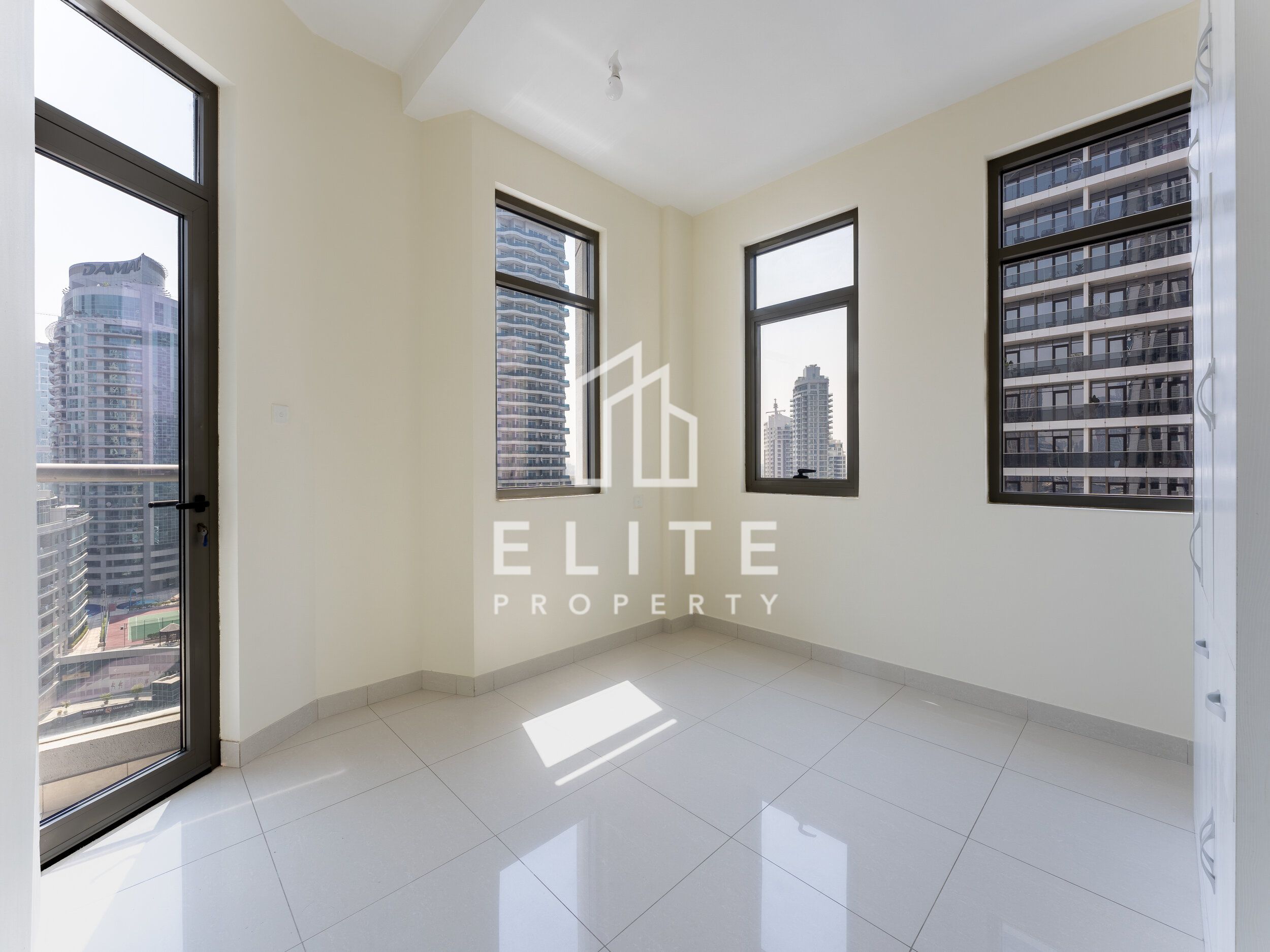 VACANT | MARINA VIEW | 2 MONTHS FREE