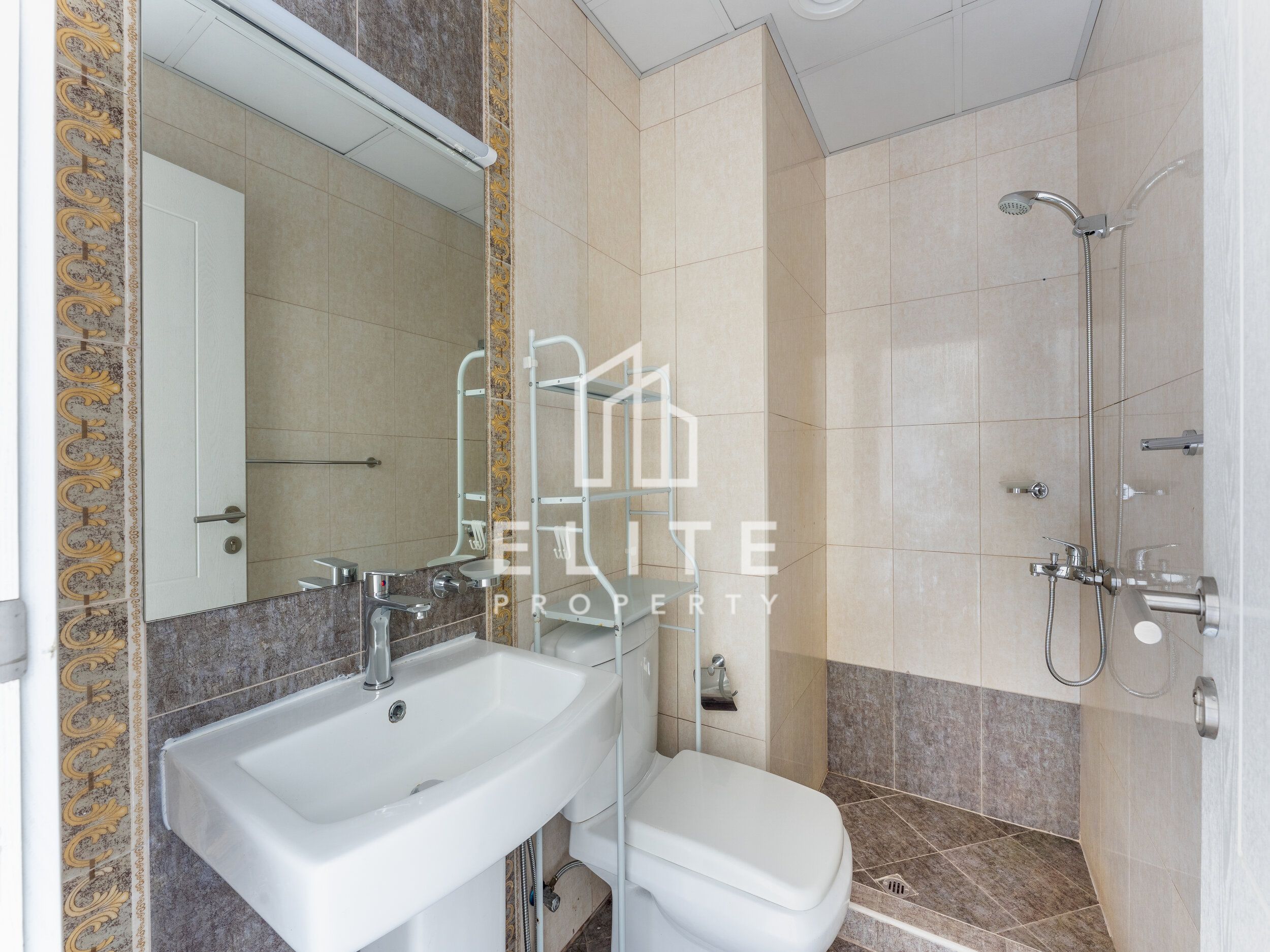 VACANT | MARINA VIEW | 2 MONTHS FREE