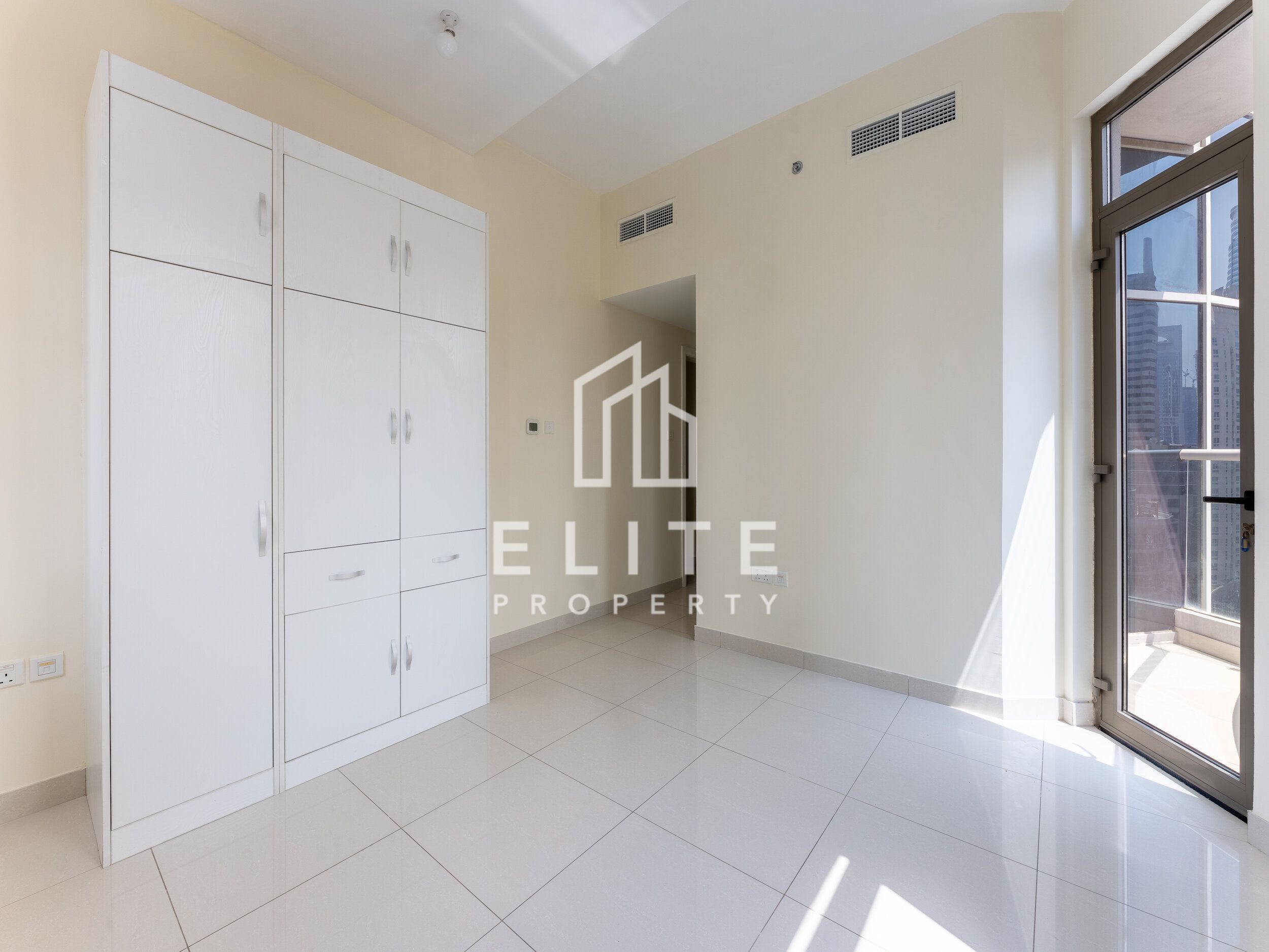 VACANT | MARINA VIEW | 2 MONTHS FREE