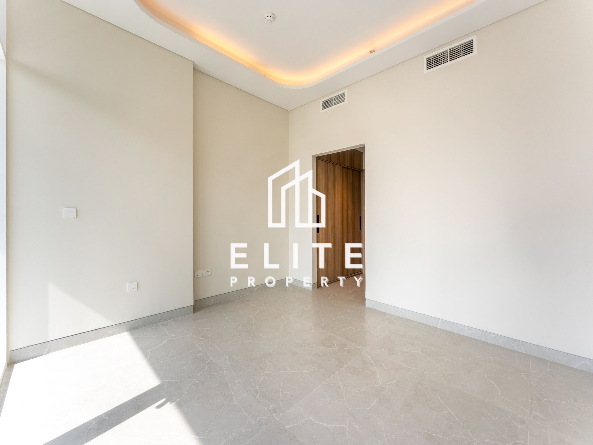 Spacious & Modern Design I  Golf & Villa Views