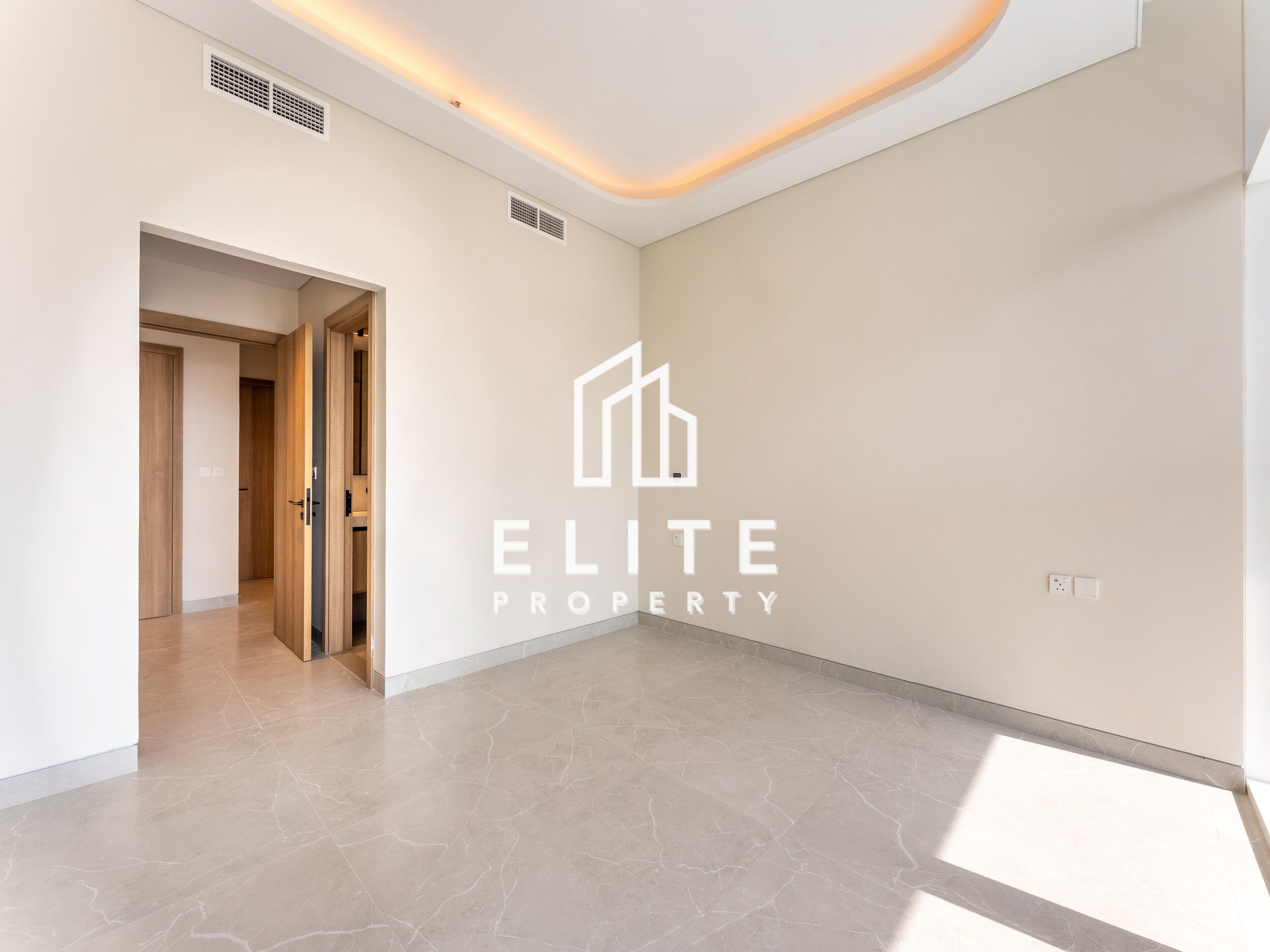 Spacious & Modern Design I  Golf & Villa Views