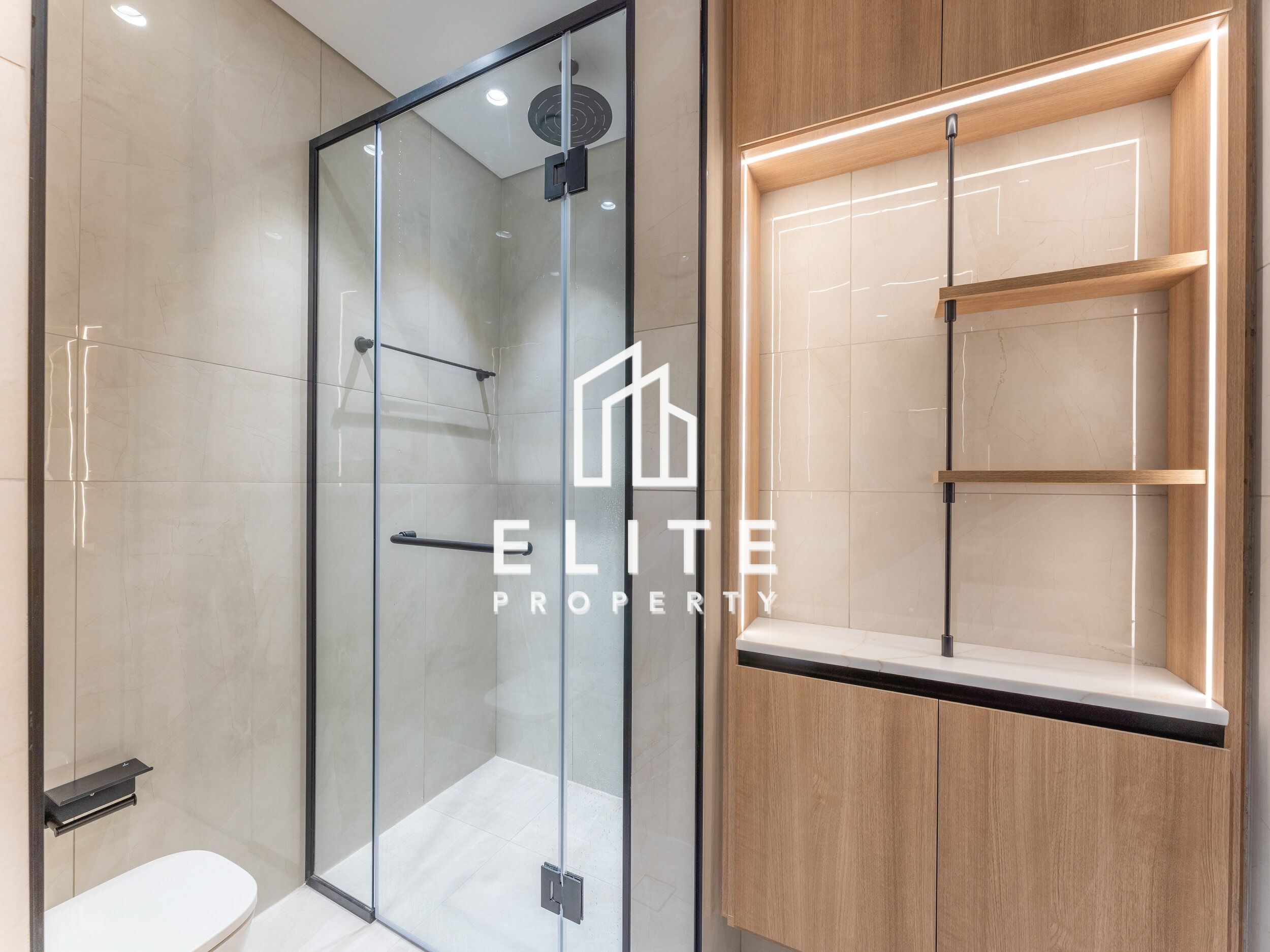 Spacious & Modern Design I  Golf & Villa Views