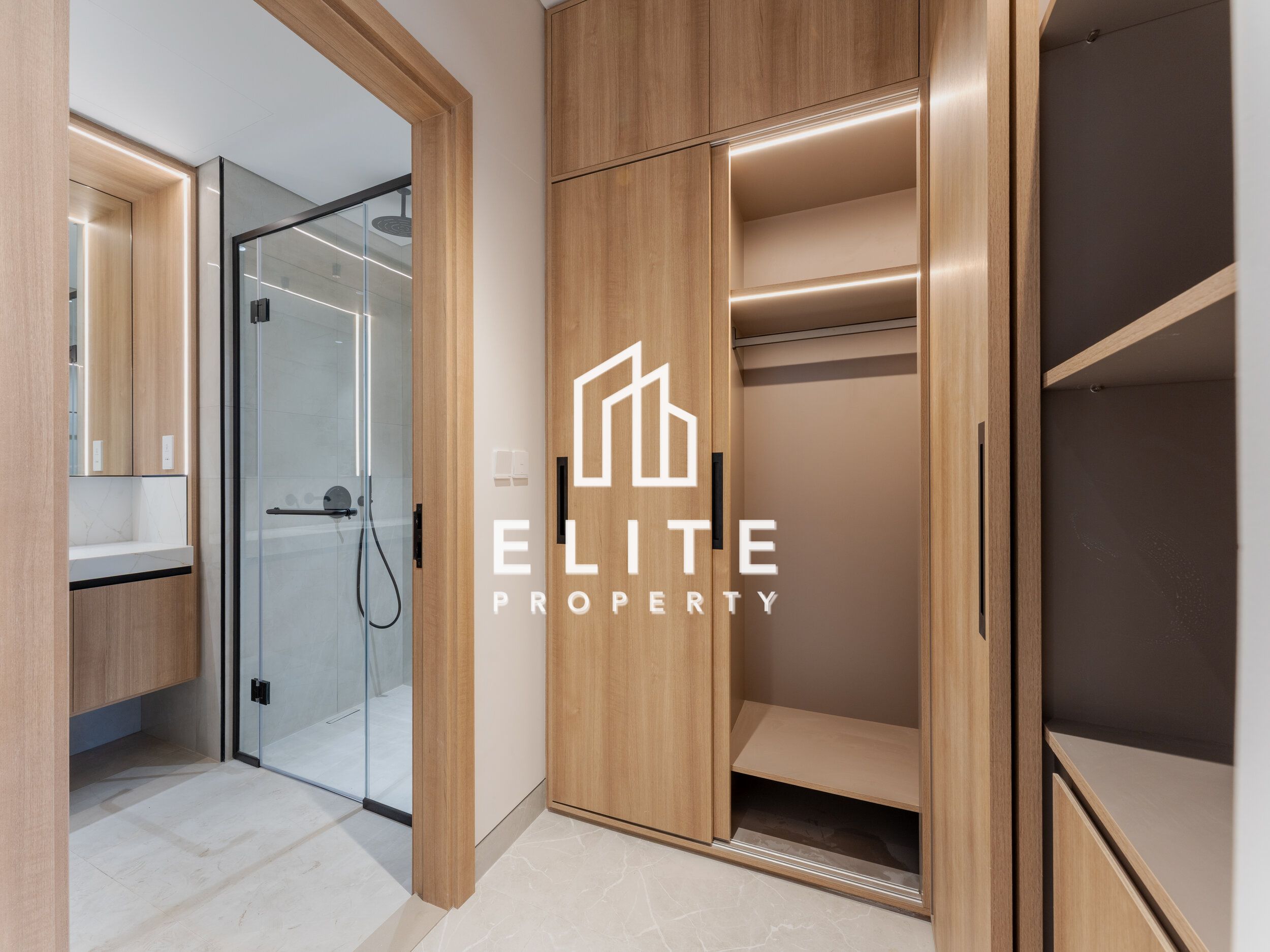 Spacious & Modern Design I  Golf & Villa Views