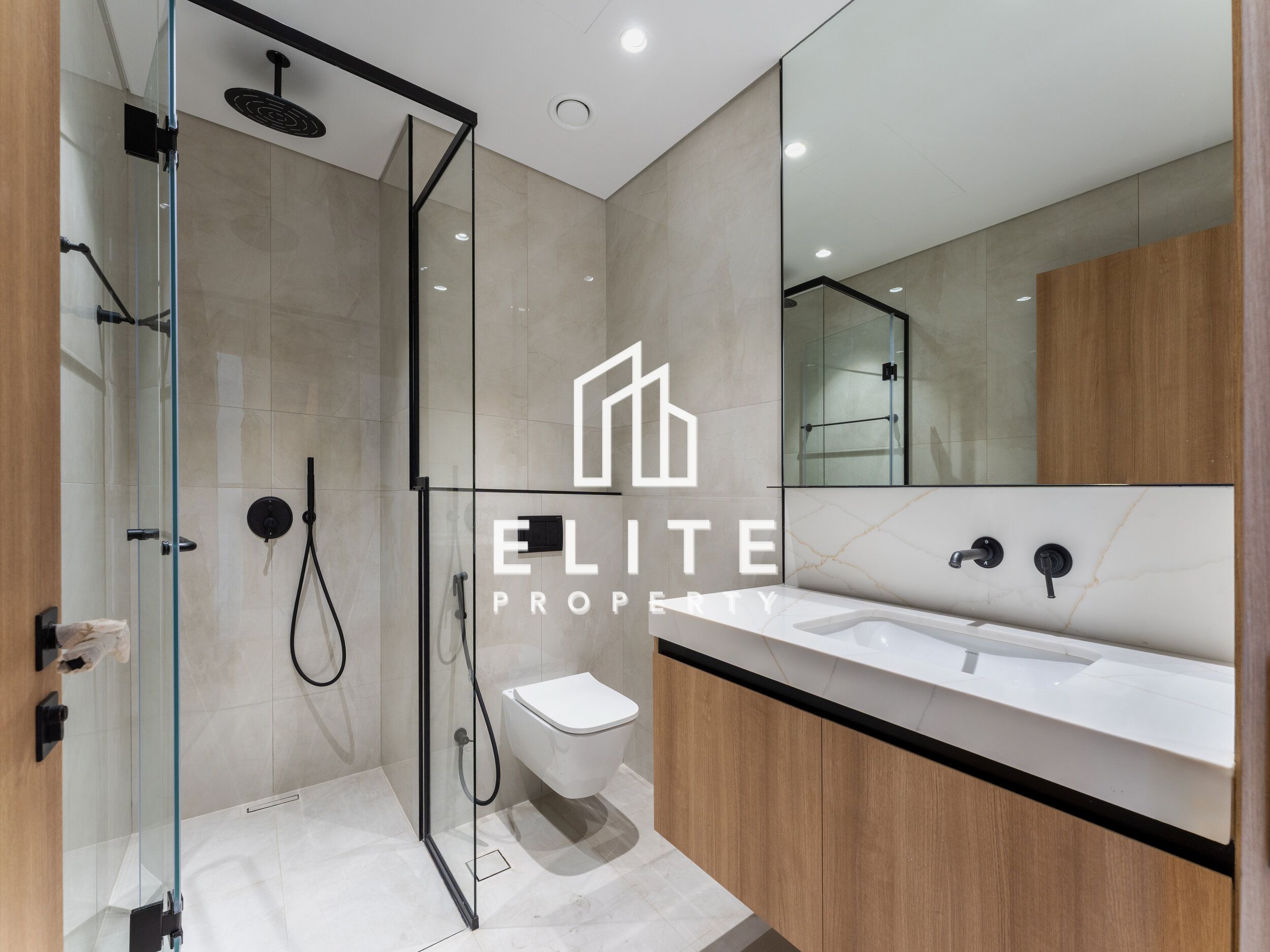 Spacious & Modern Design I  Golf & Villa Views