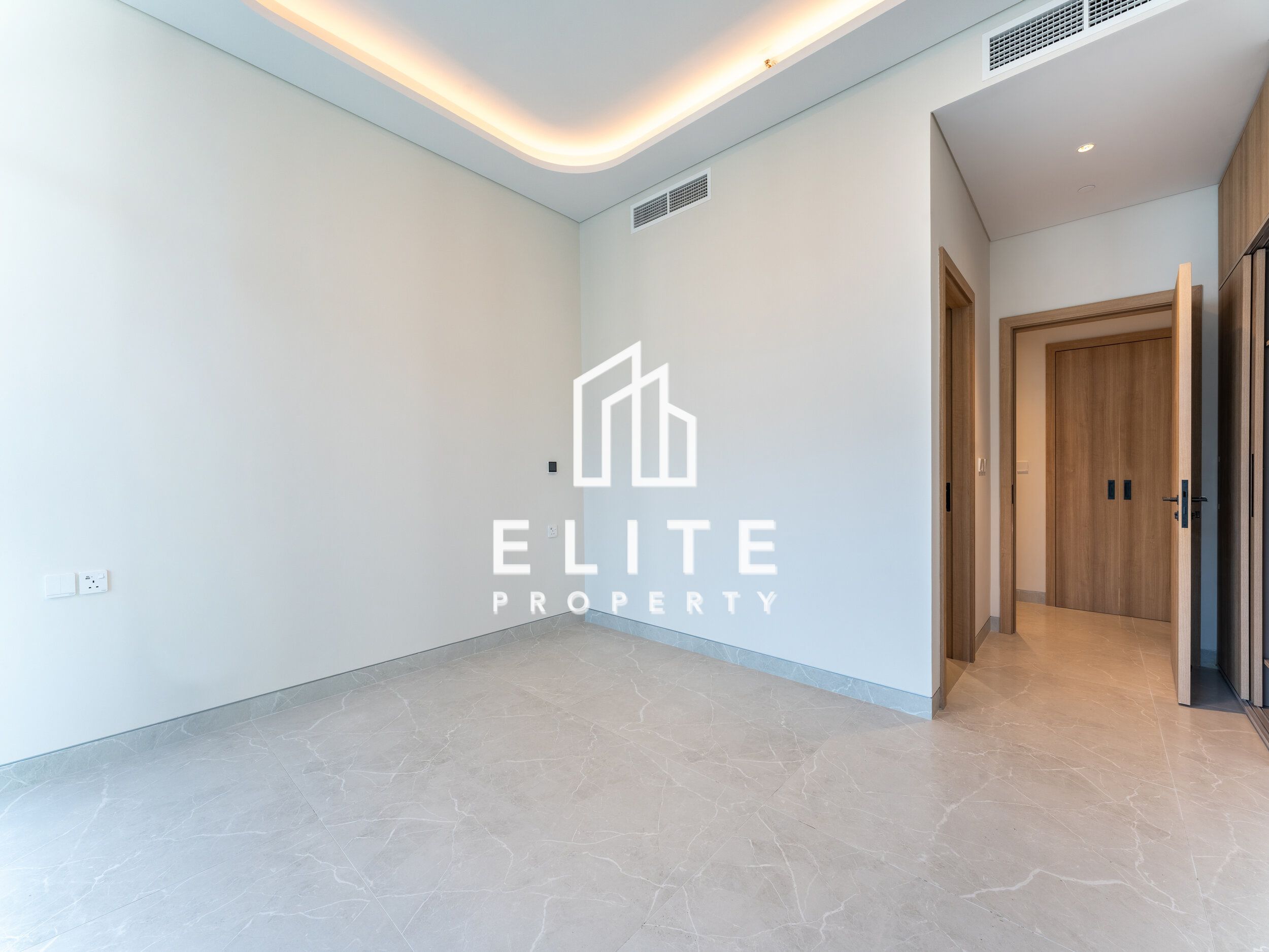 Spacious & Modern Design I  Golf & Villa Views