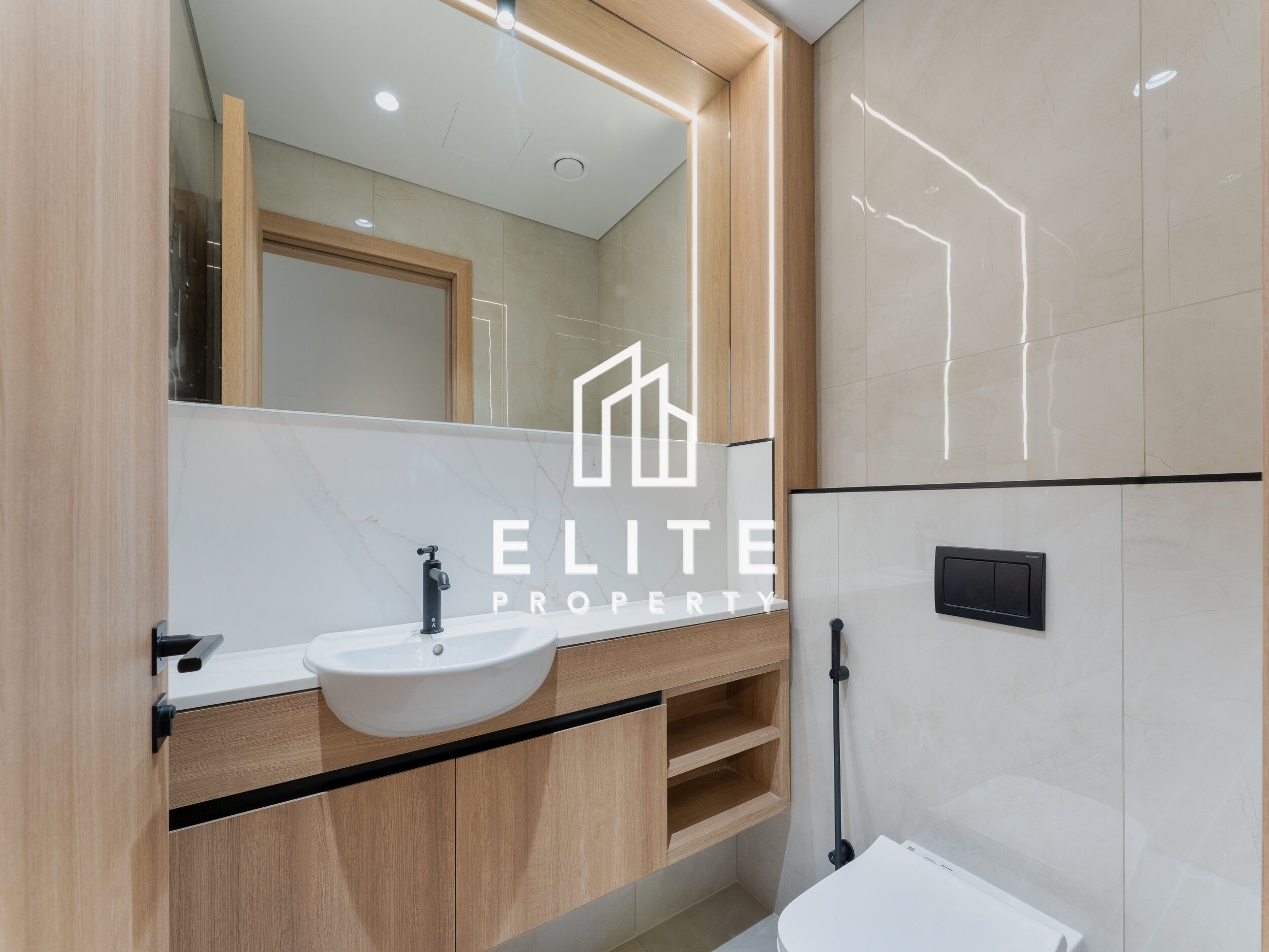 Spacious & Modern Design I  Golf & Villa Views