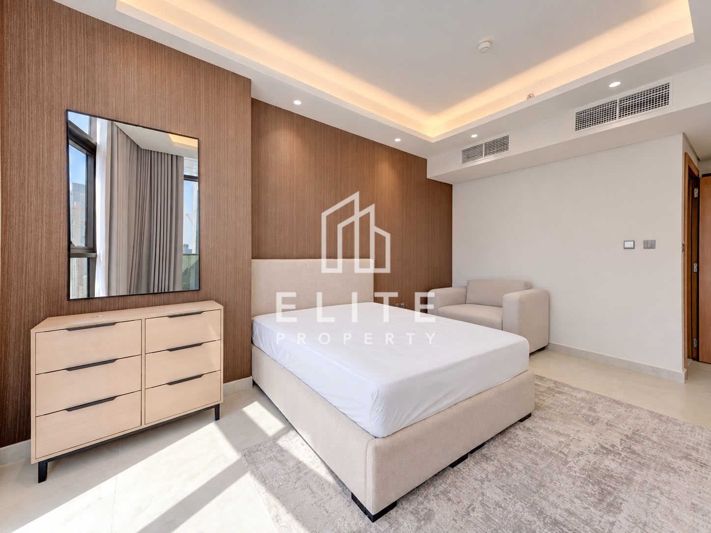 Spacious 2 Bed Duplex | High Floor | Vacant