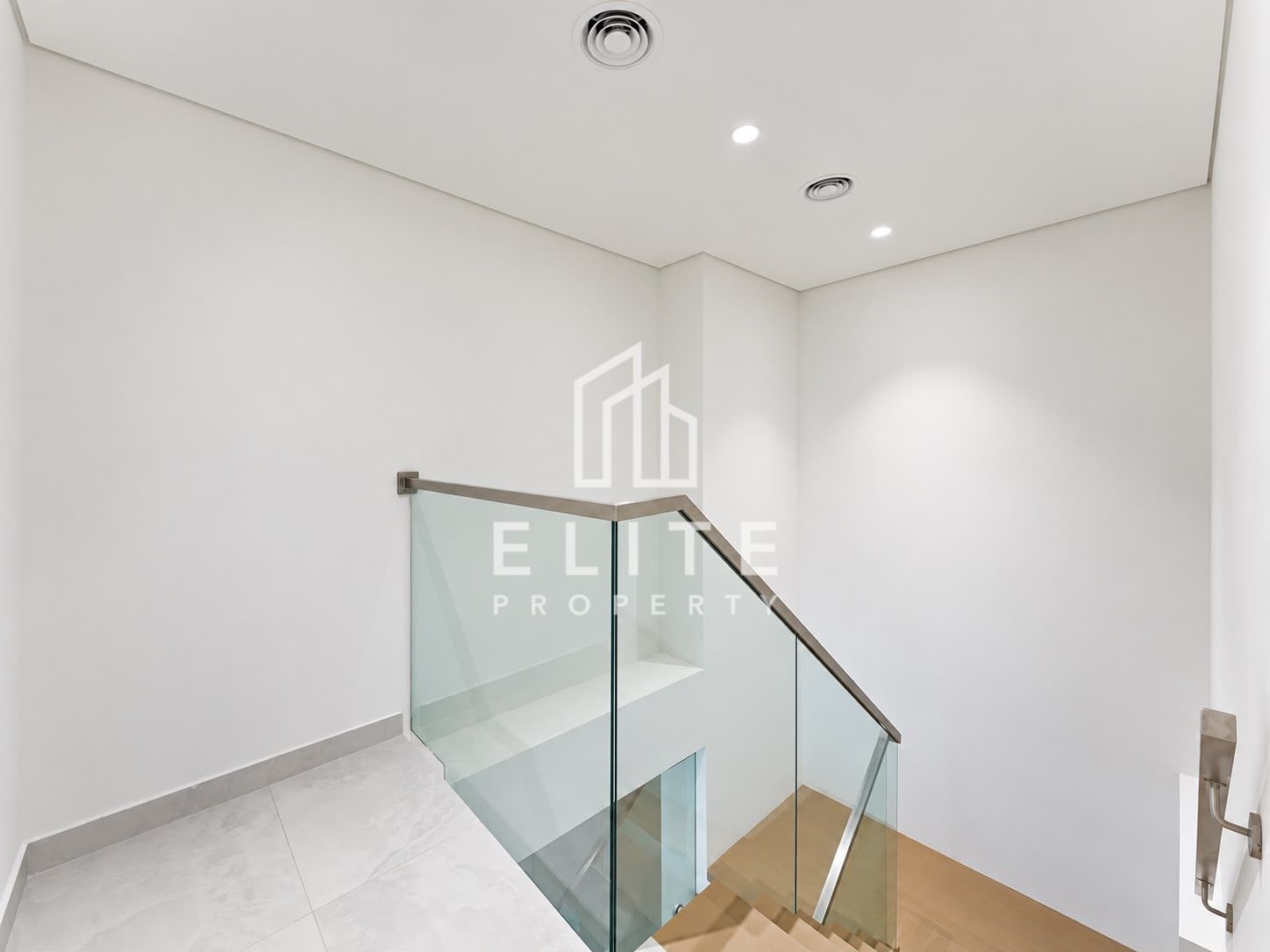 Spacious 2 Bed Duplex | High Floor | Vacant