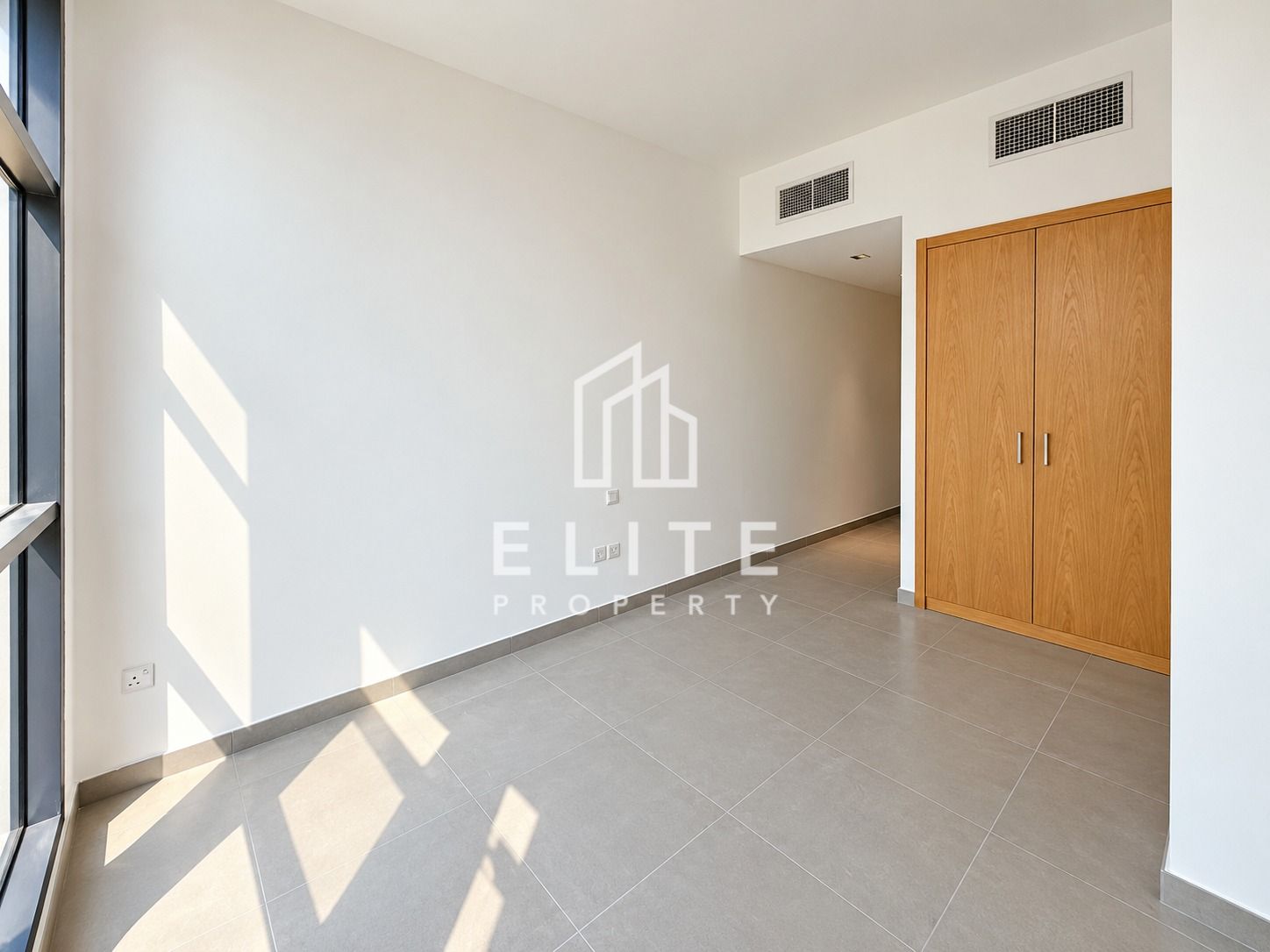 Single Row | Spacious Layout | Vacant Now