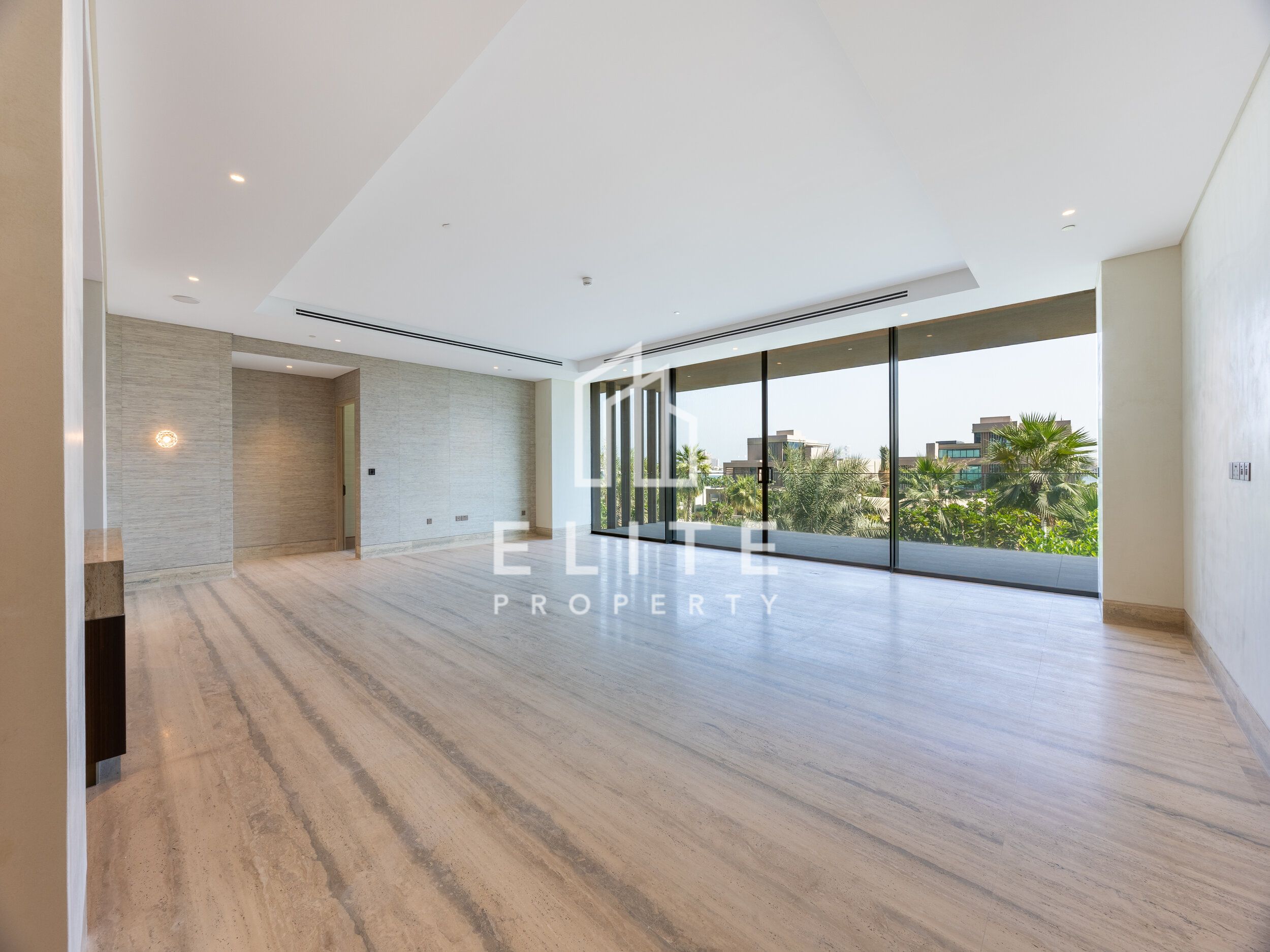 MULTIPLE CHEQUES | PRIVATE BEACH ACCESS | LUXURY