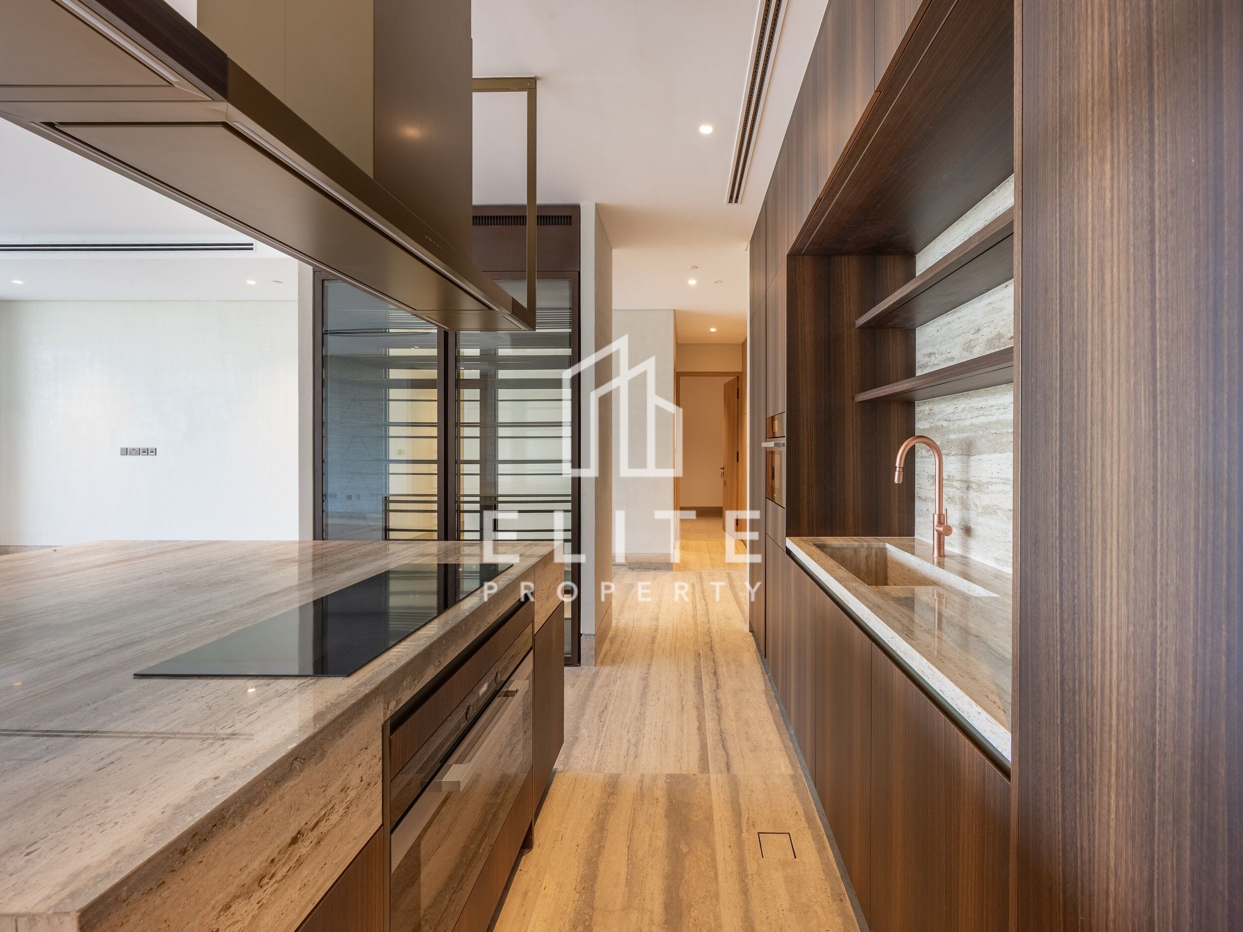 MULTIPLE CHEQUES | PRIVATE BEACH ACCESS | LUXURY