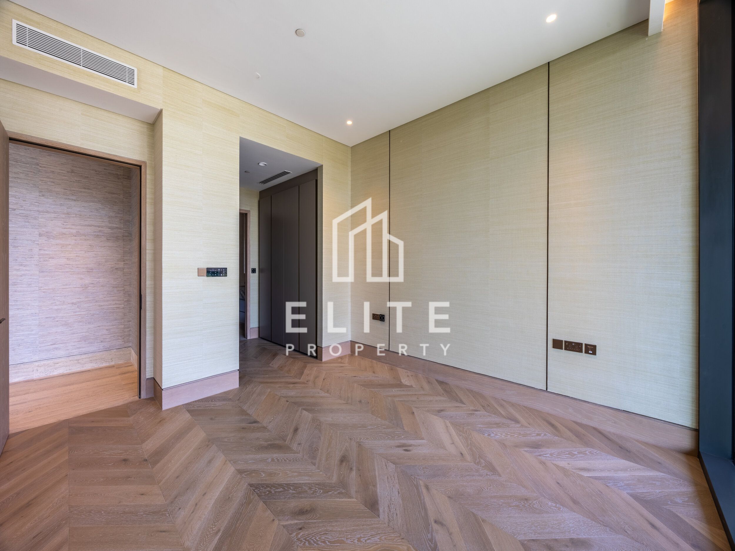 MULTIPLE CHEQUES | PRIVATE BEACH ACCESS | LUXURY