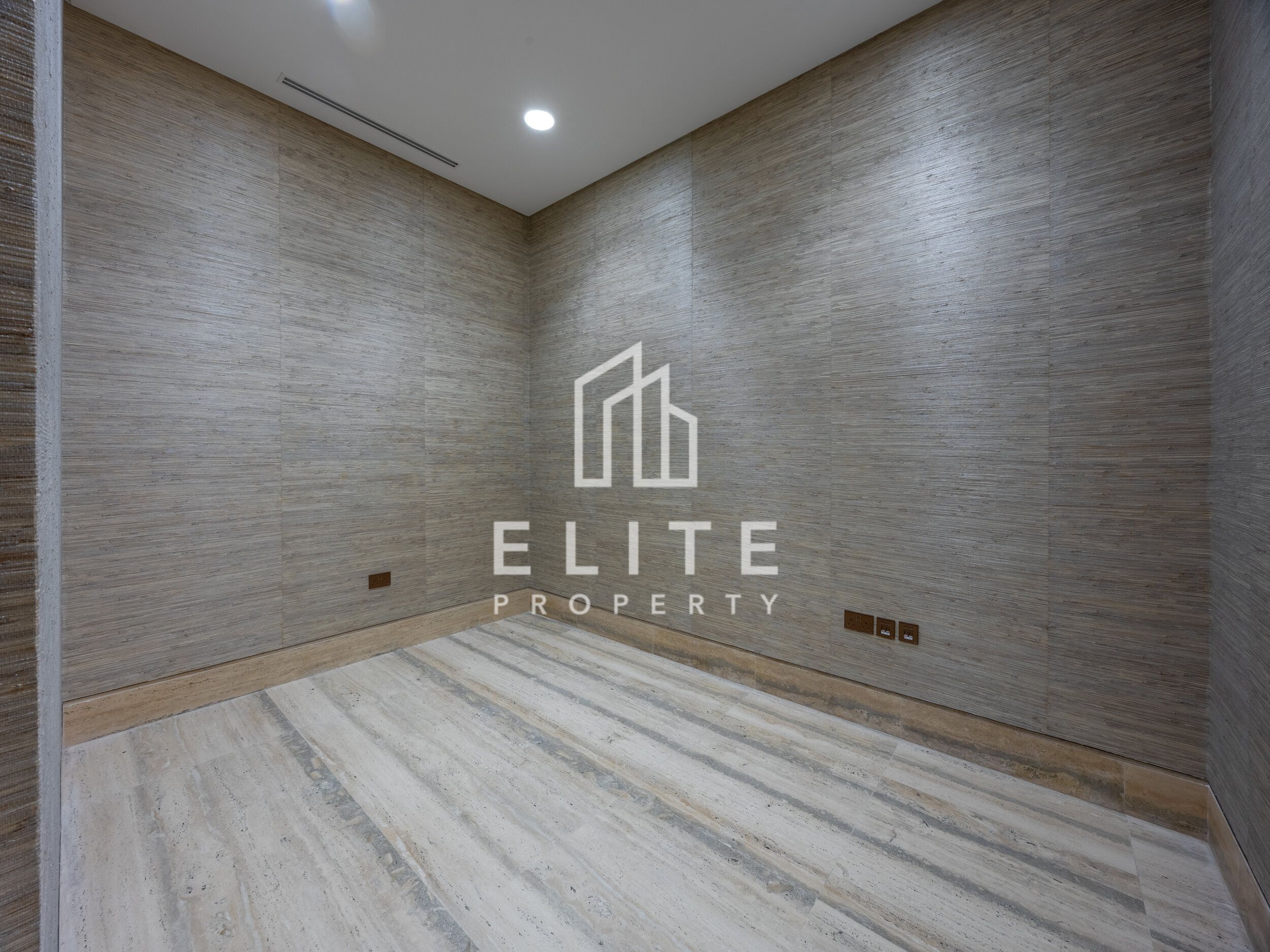 MULTIPLE CHEQUES | PRIVATE BEACH ACCESS | LUXURY