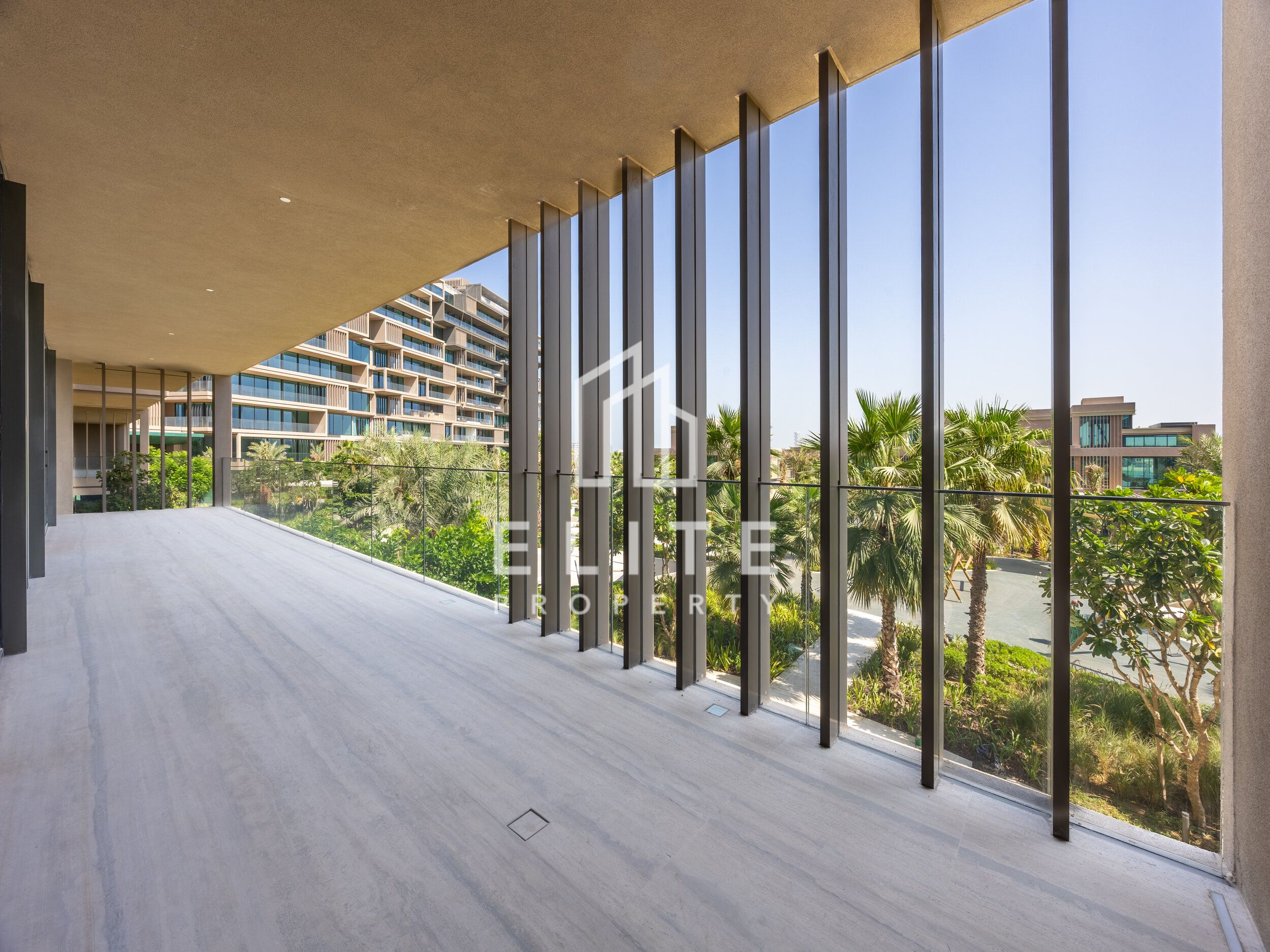 MULTIPLE CHEQUES | PRIVATE BEACH ACCESS | LUXURY