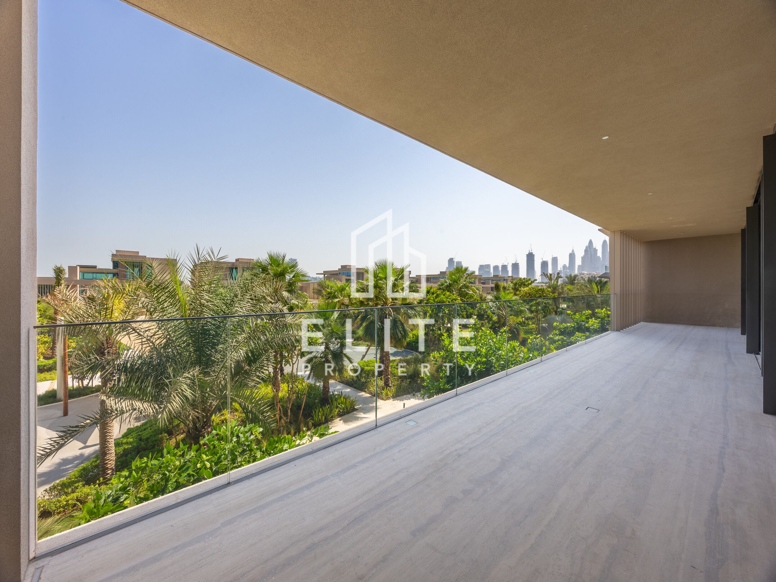 MULTIPLE CHEQUES | PRIVATE BEACH ACCESS | LUXURY