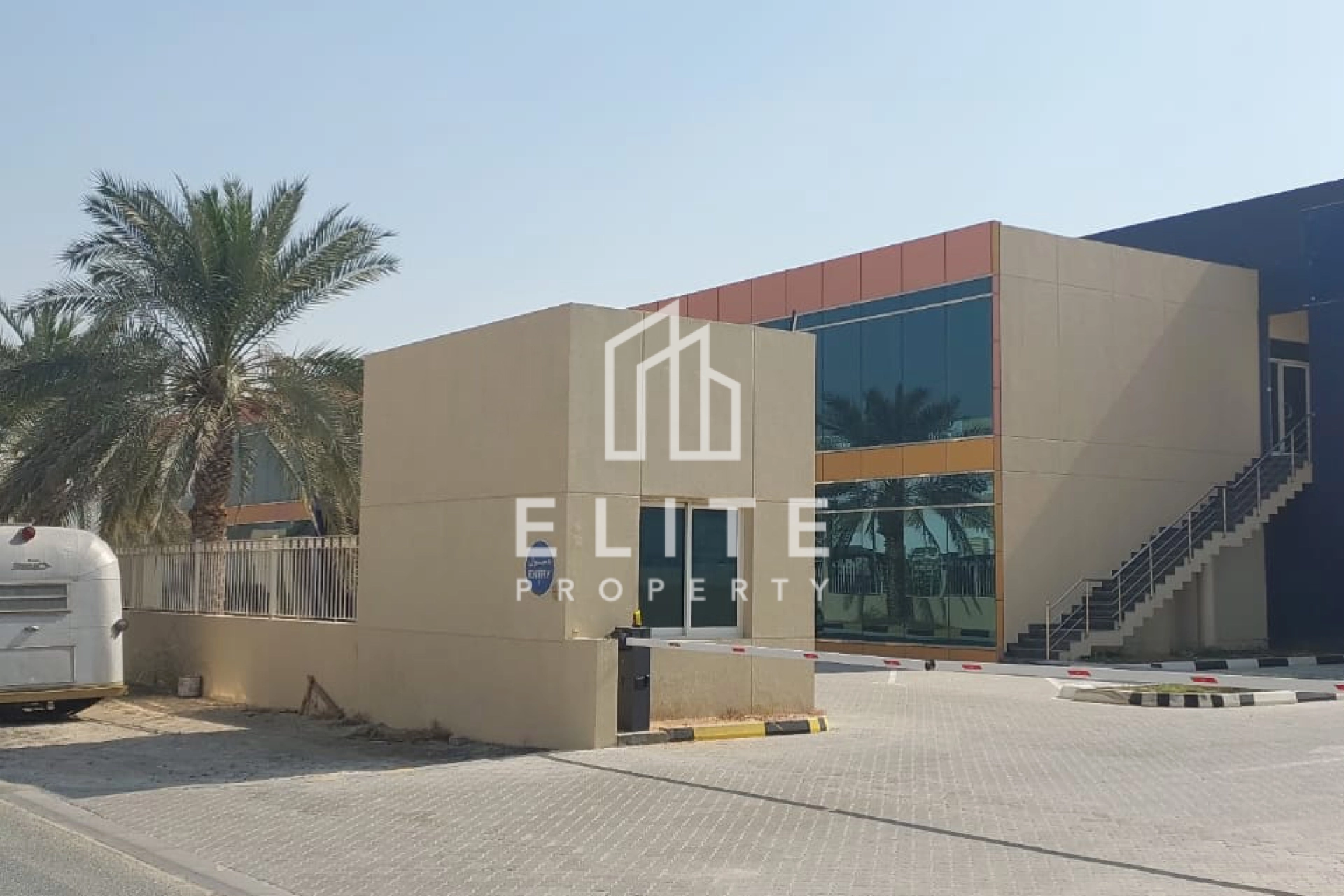 High ROI Investment 2x warehouse &amp; Business Centre