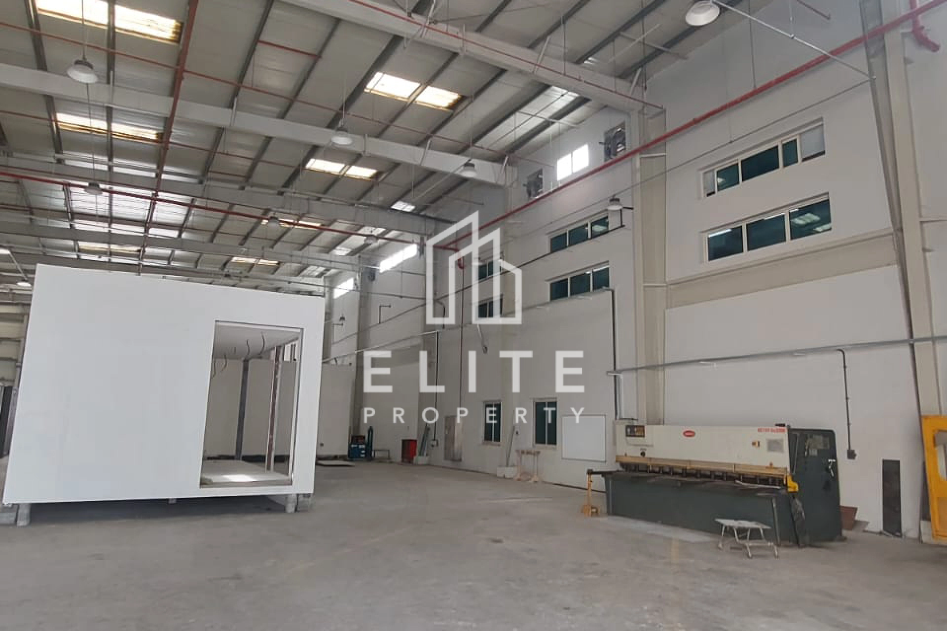 High ROI Investment 2x warehouse &amp; Business Centre