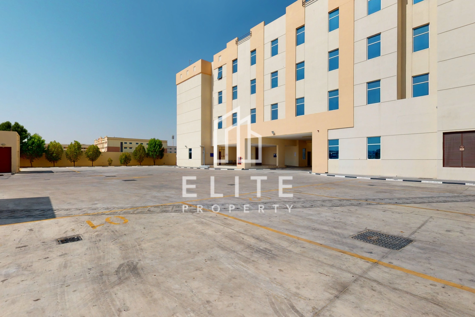 DIC LABOUR ACCOMMODATION IN TOP CONDITION FOR SALE