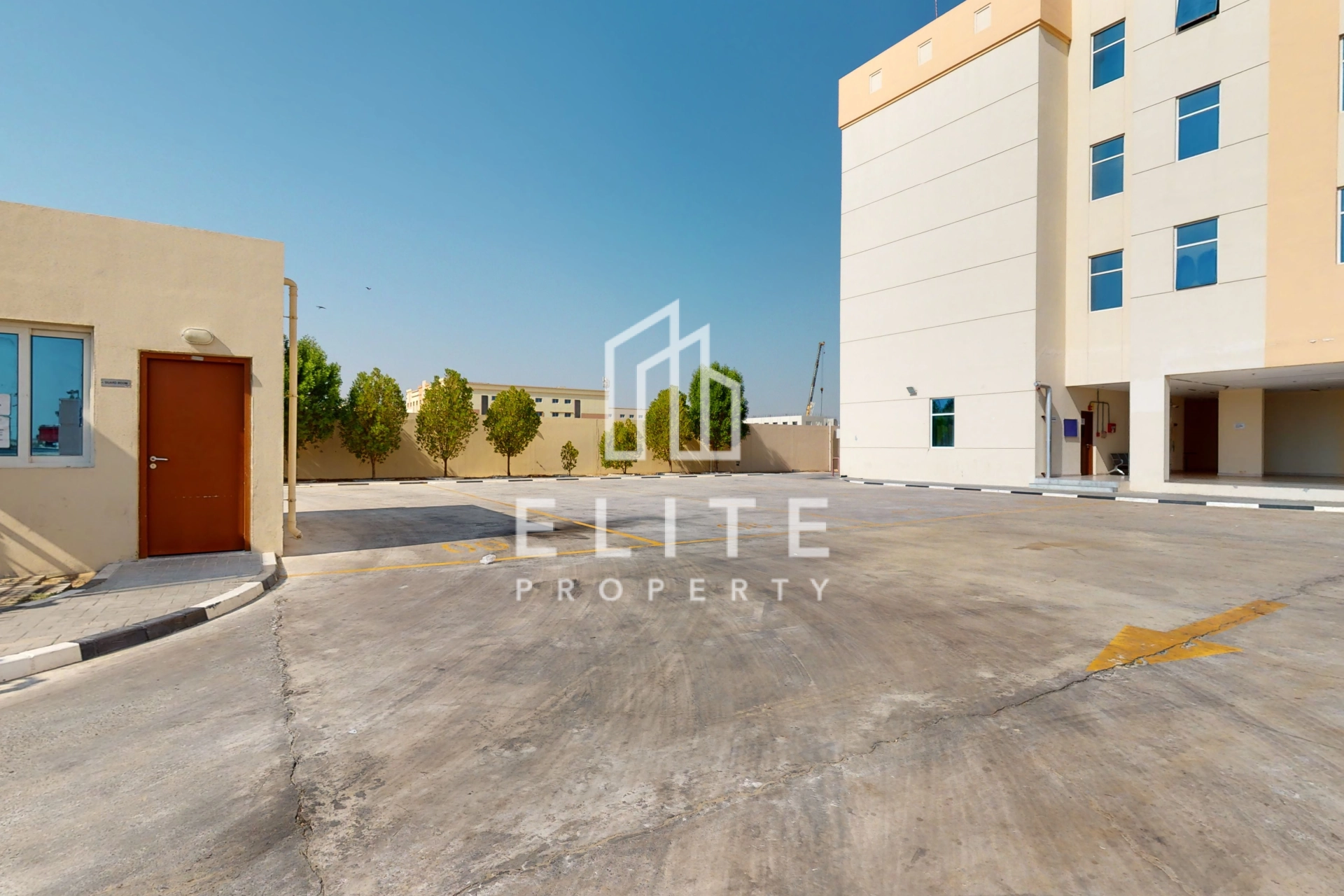 DIC LABOUR ACCOMMODATION IN TOP CONDITION FOR SALE