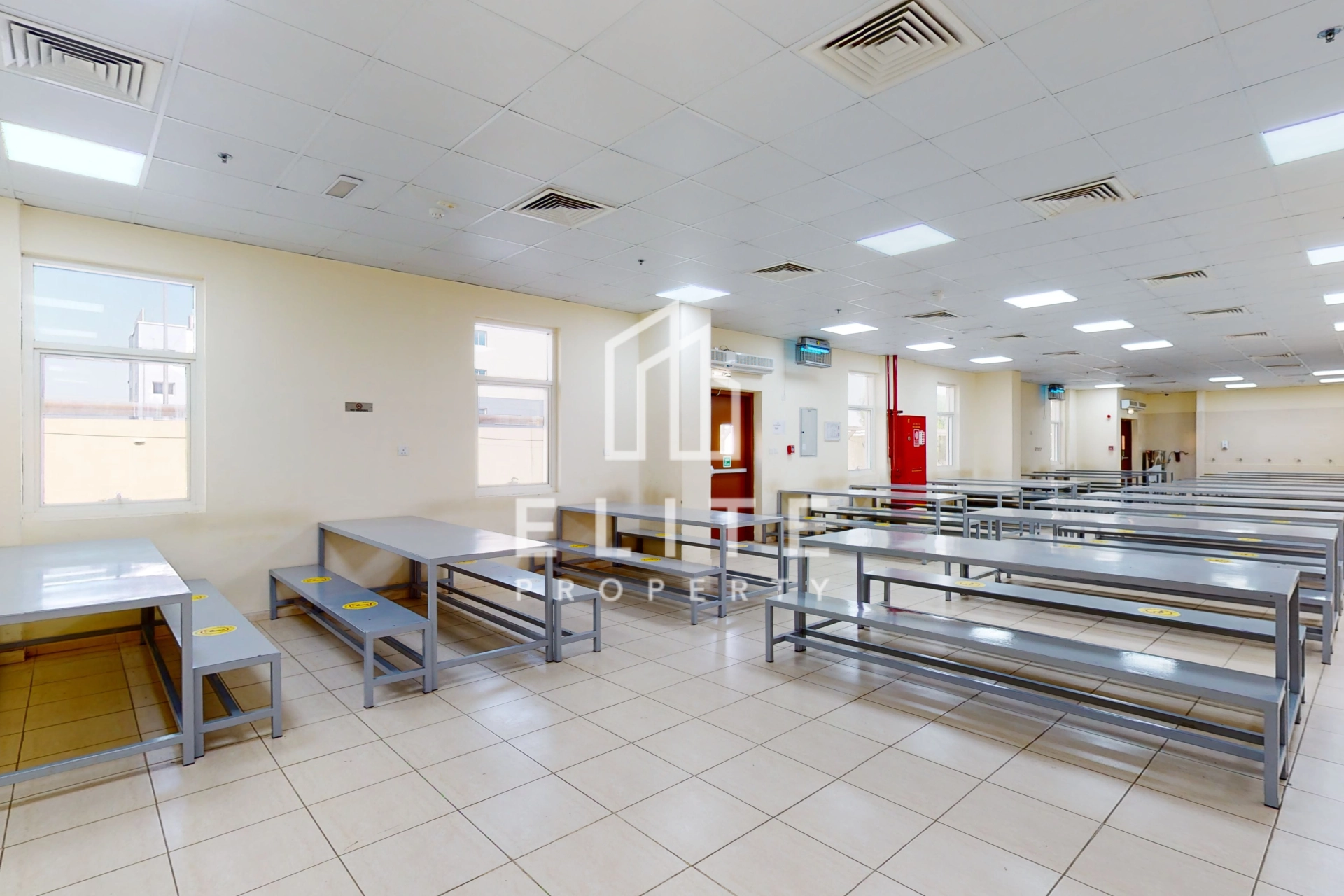 DIC LABOUR ACCOMMODATION IN TOP CONDITION FOR SALE