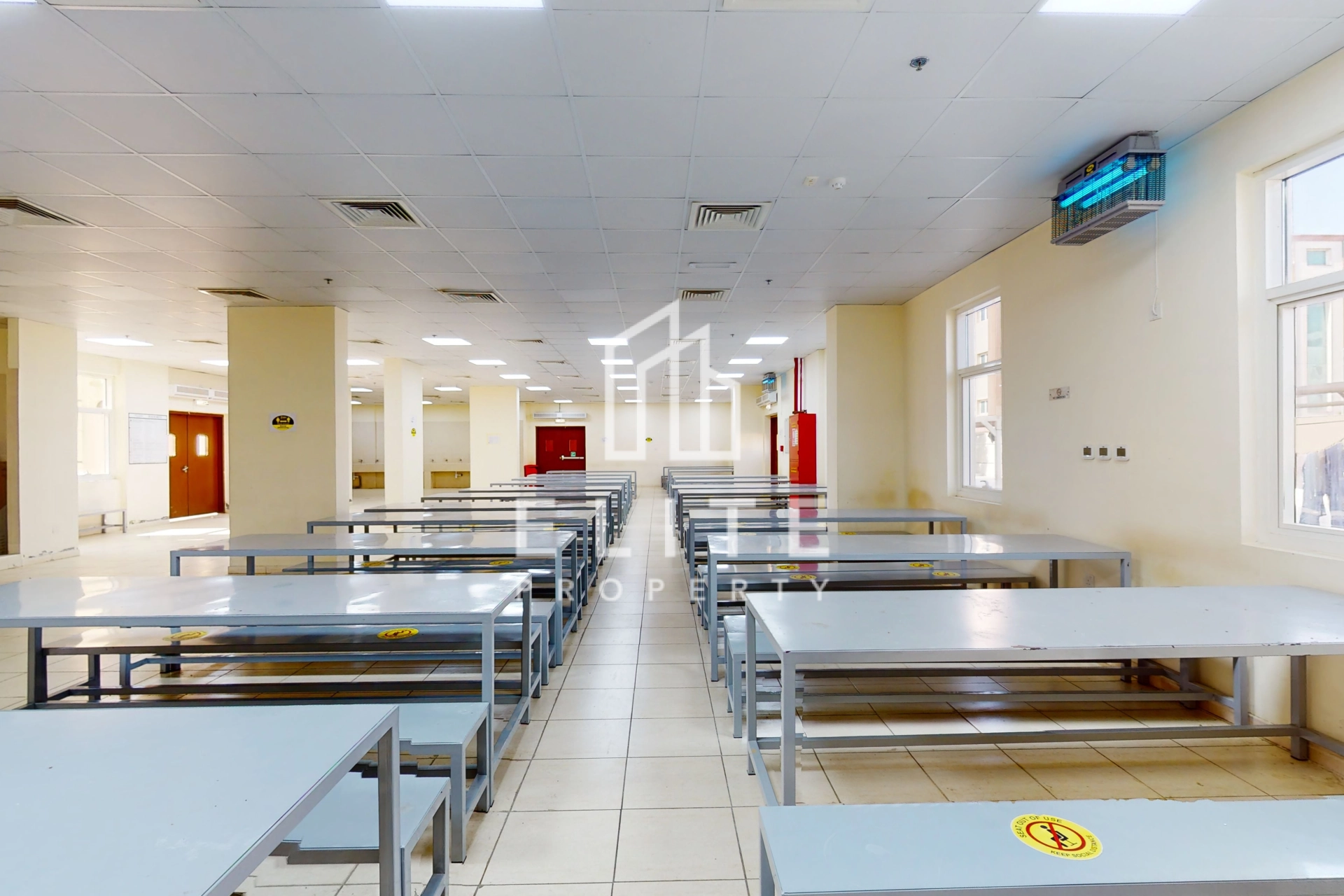 DIC LABOUR ACCOMMODATION IN TOP CONDITION FOR SALE