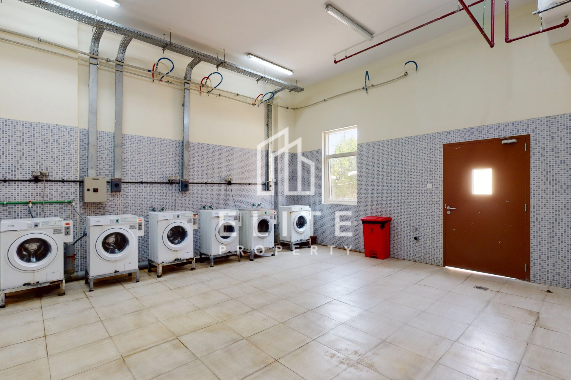 DIC LABOUR ACCOMMODATION IN TOP CONDITION FOR SALE