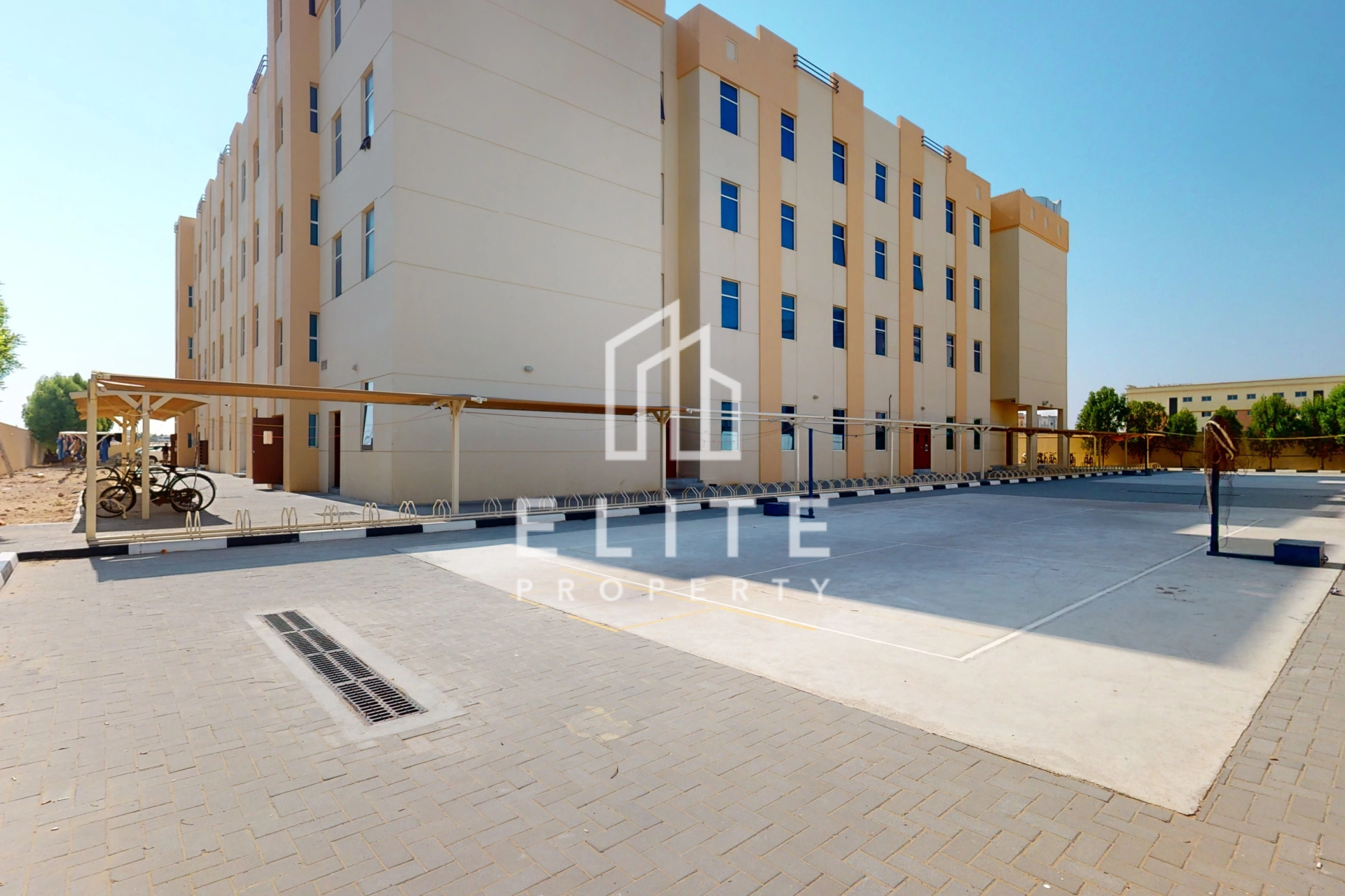 DIC LABOUR ACCOMMODATION IN TOP CONDITION FOR SALE