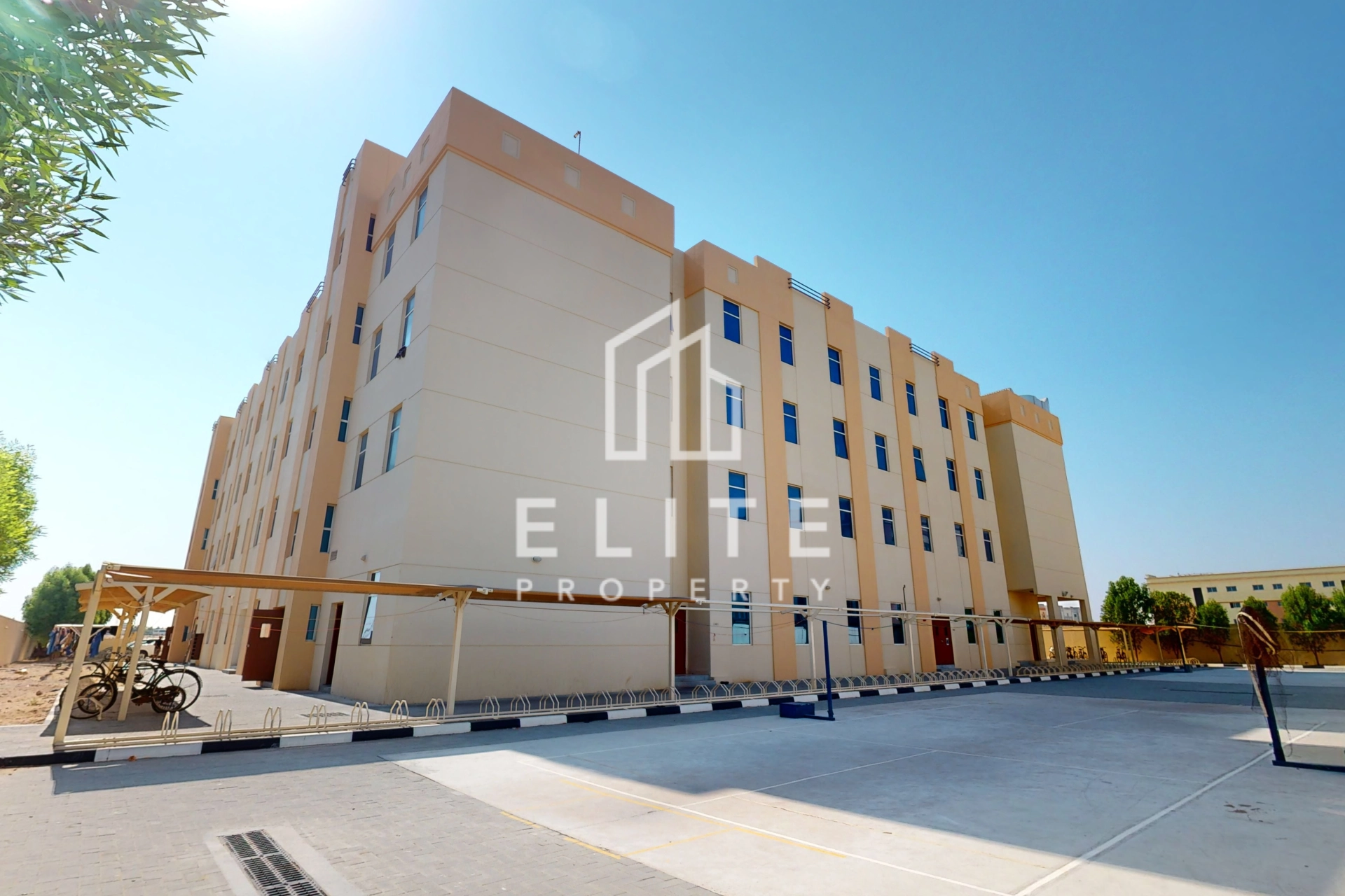 DIC LABOUR ACCOMMODATION IN TOP CONDITION FOR SALE