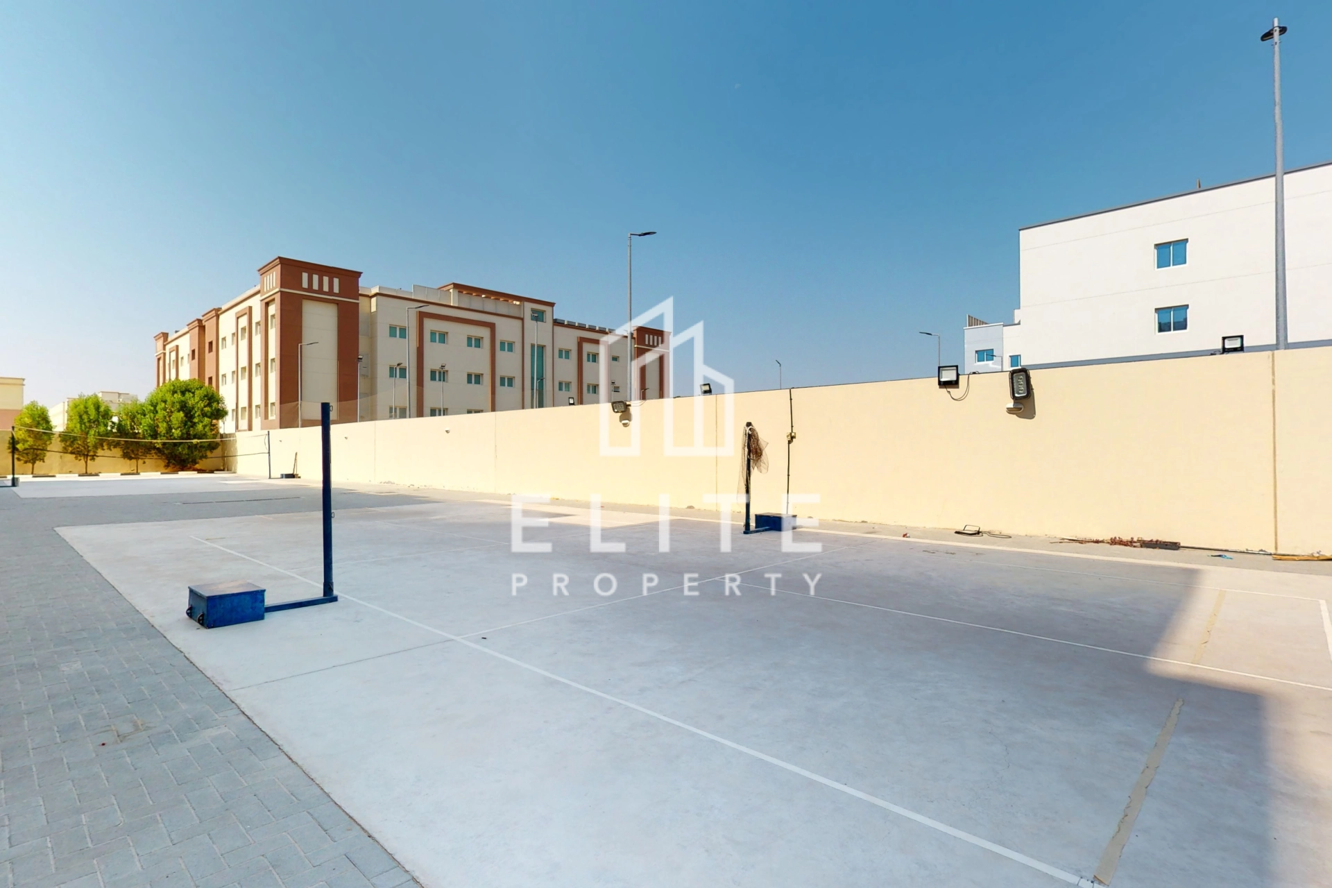 DIC LABOUR ACCOMMODATION IN TOP CONDITION FOR SALE