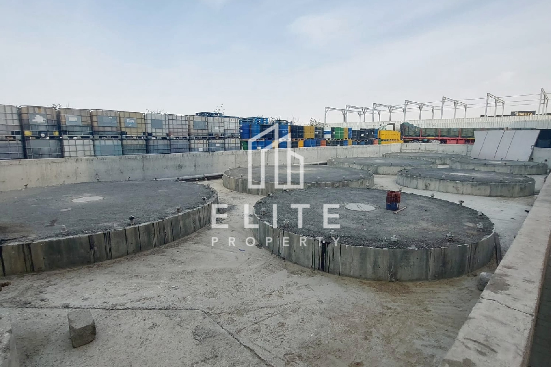 HIGH PERFORMANCE LUBRICANT FACTORY JOINT VENTURE PROPOSAL AT AN INVESTMENT OF AED 30,000,000 / USD 8,167,665