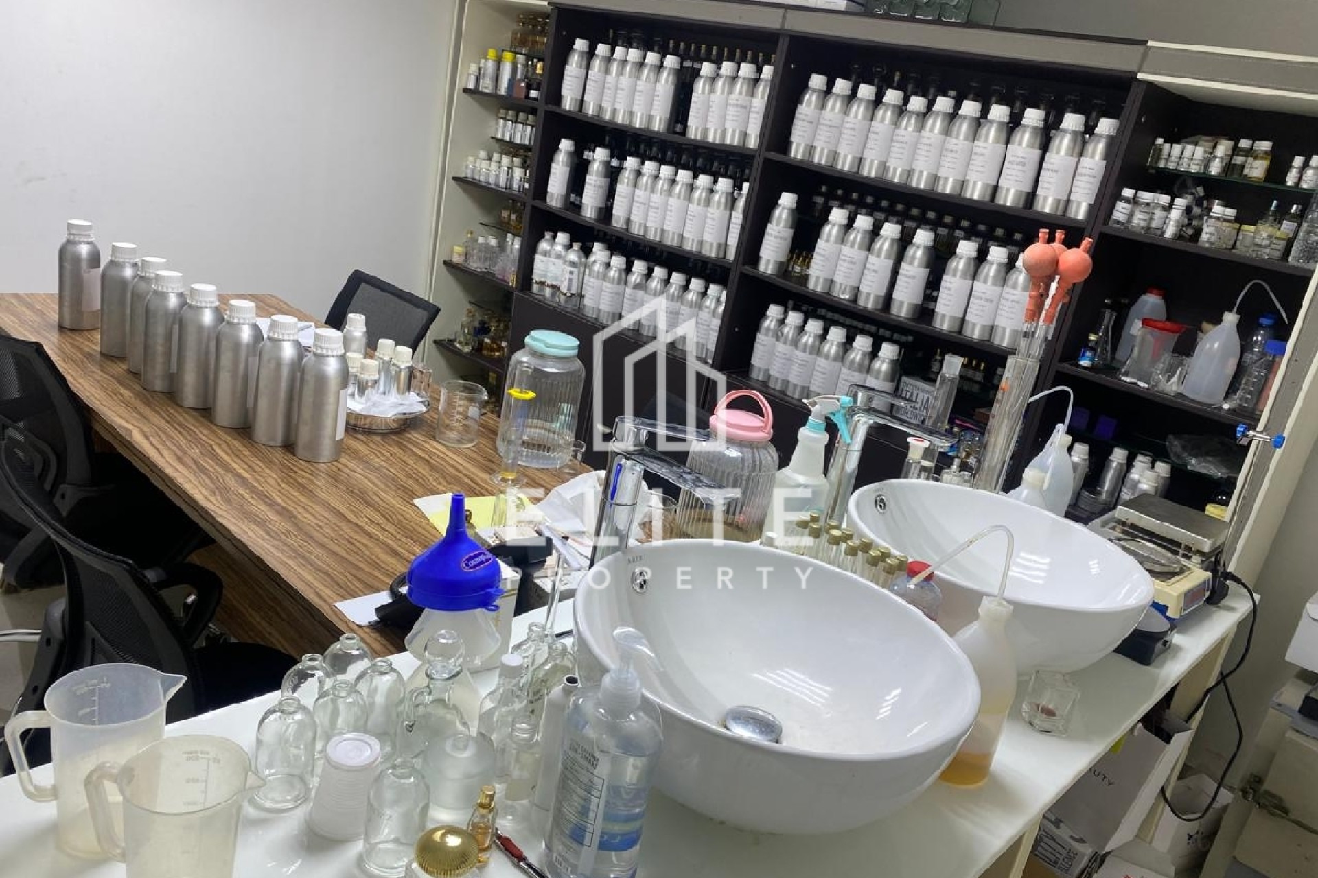 PERFUME FACTORY JOINT VENTURE PROPOSAL AT AN INVESTMENT OF AED 20,000,000 / $ 5,500,000 (USD)