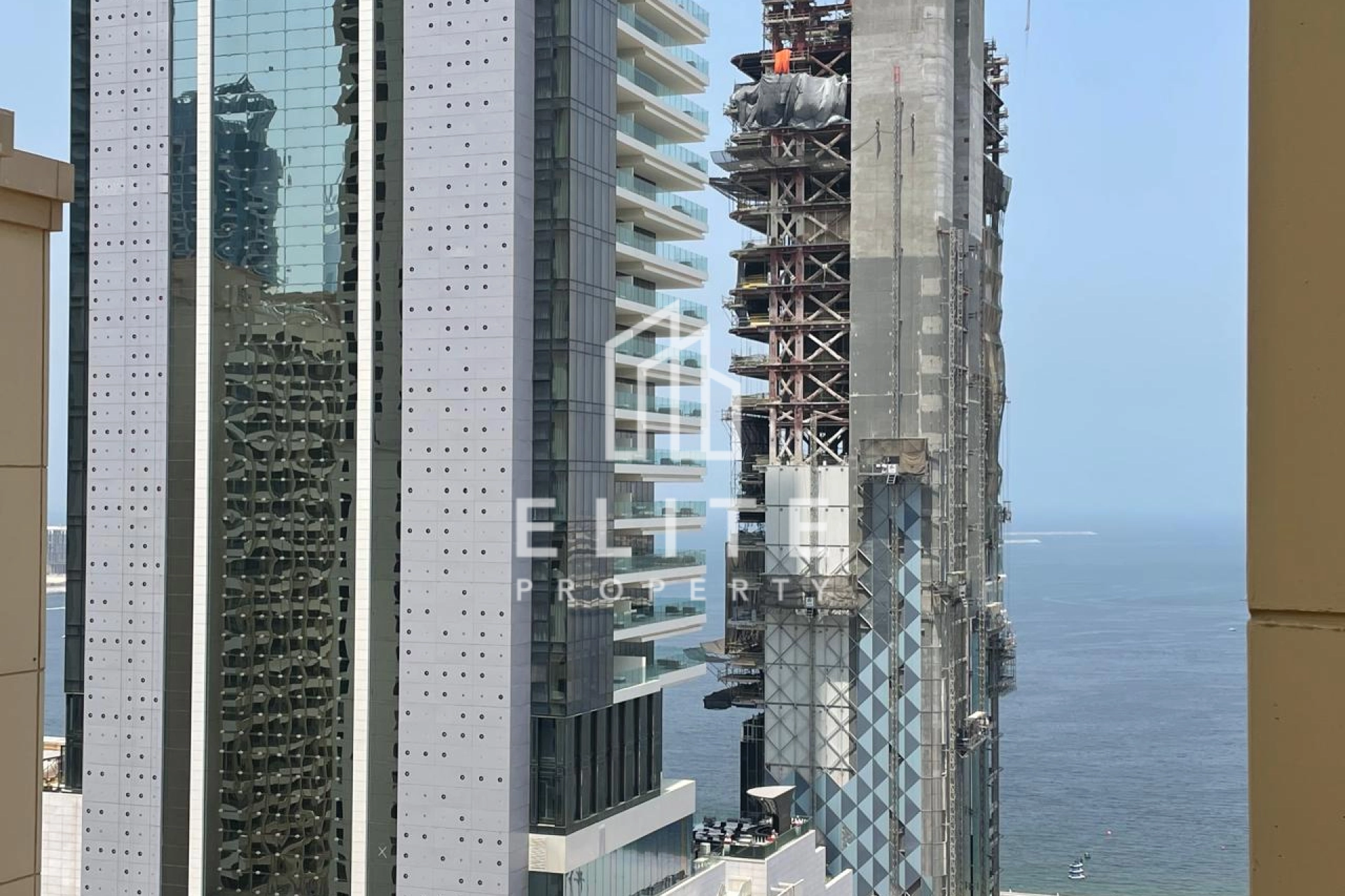 FAIRMONT RESIDENCES