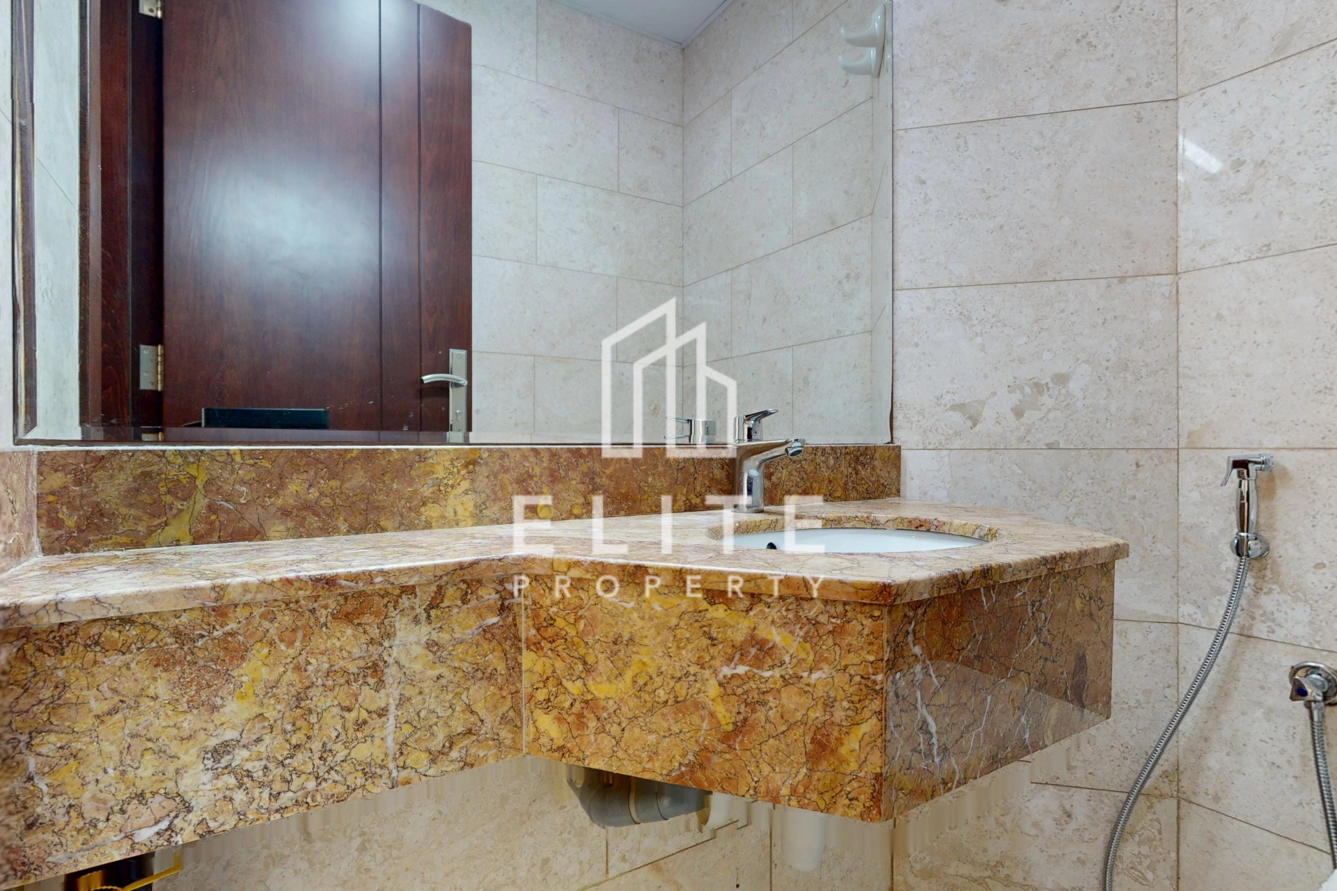 FAIRMONT RESIDENCES