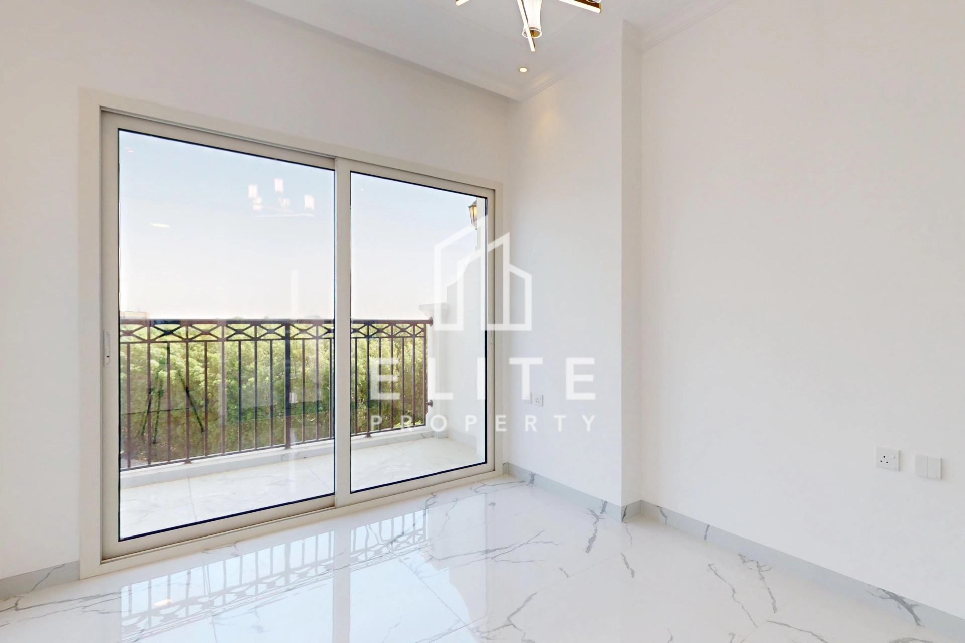 FAIRMONT RESIDENCES