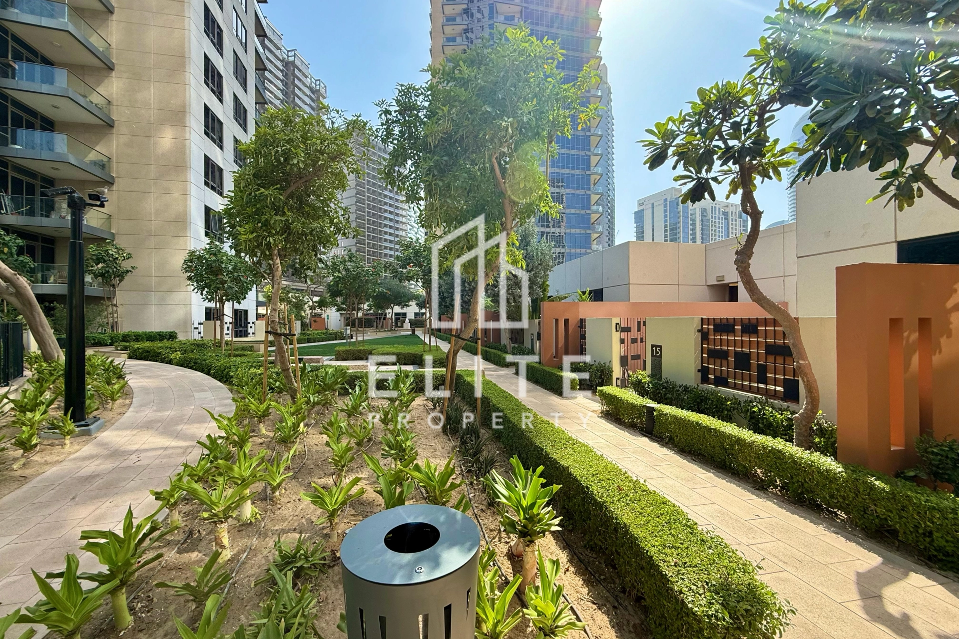 FAIRMONT RESIDENCES