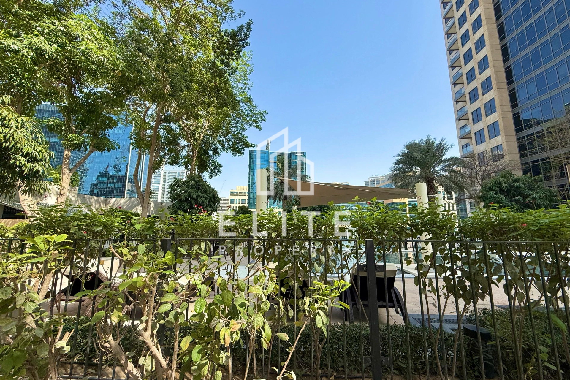 FAIRMONT RESIDENCES
