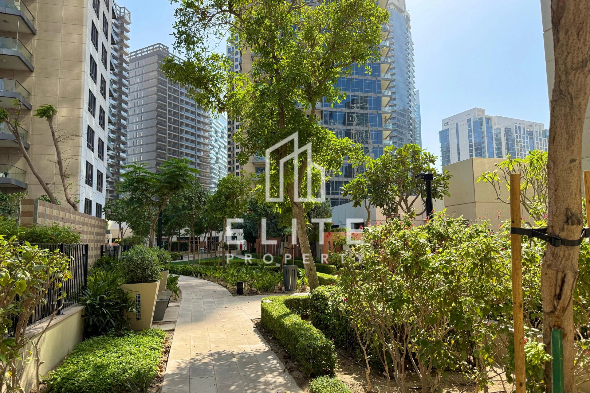FAIRMONT RESIDENCES