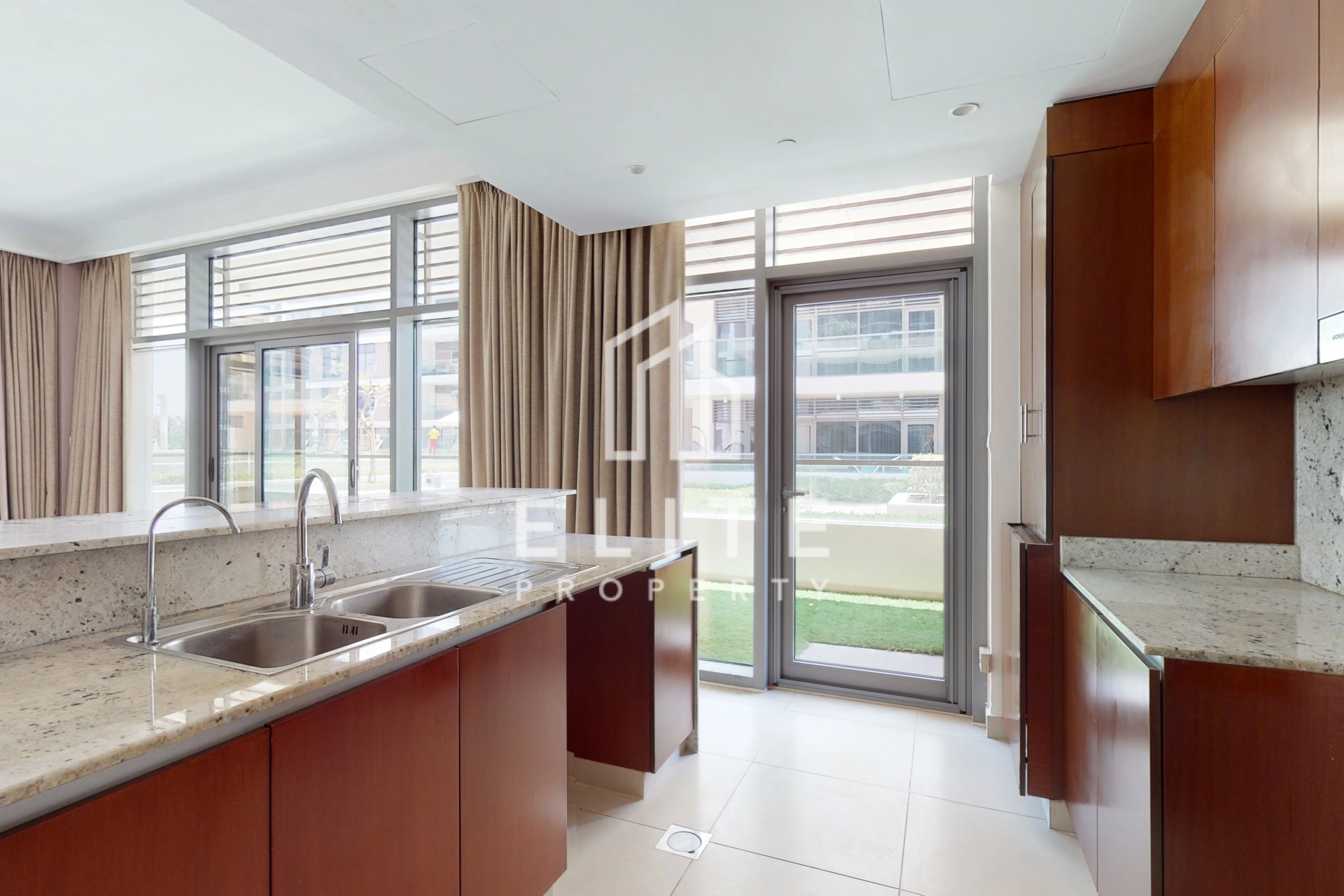 FAIRMONT RESIDENCES