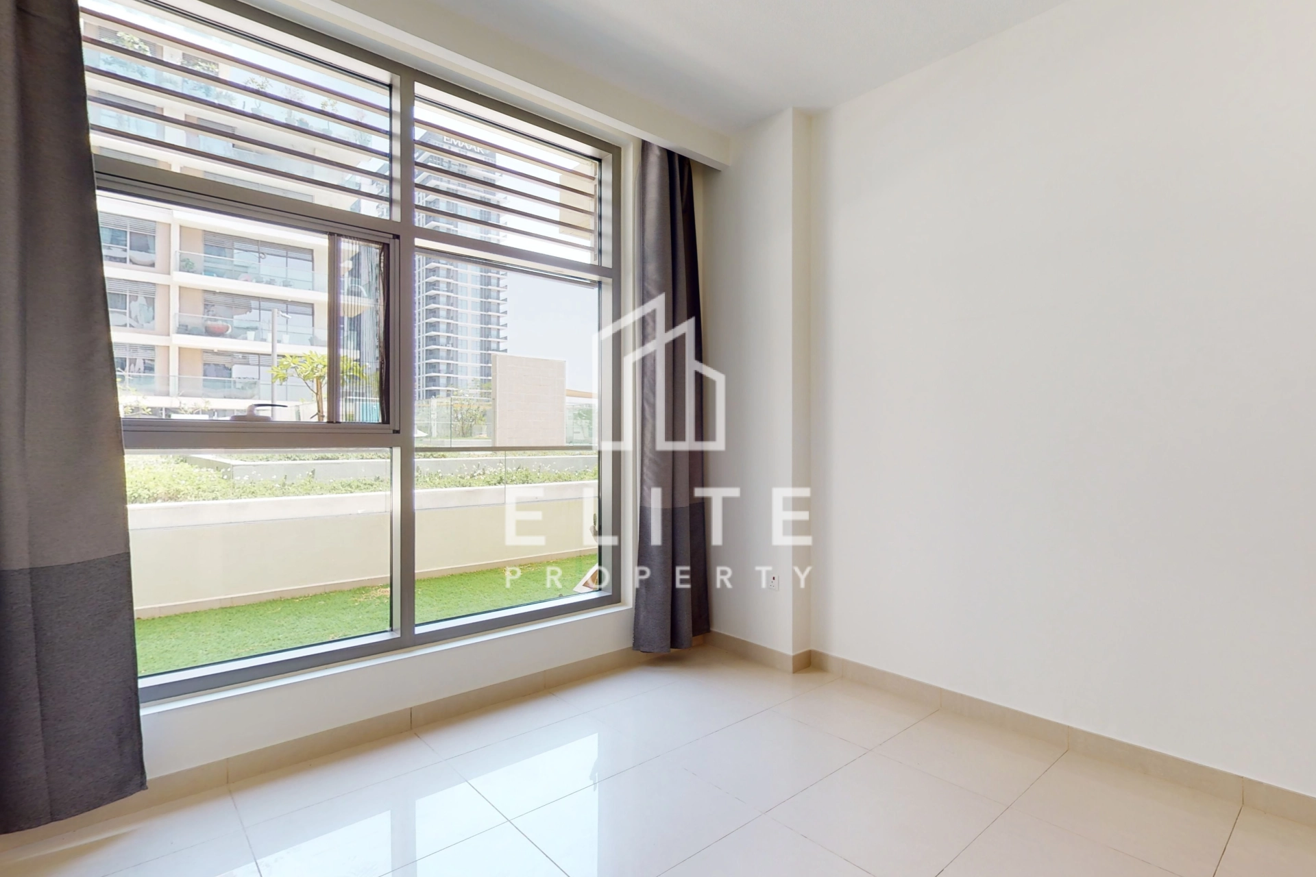 FAIRMONT RESIDENCES