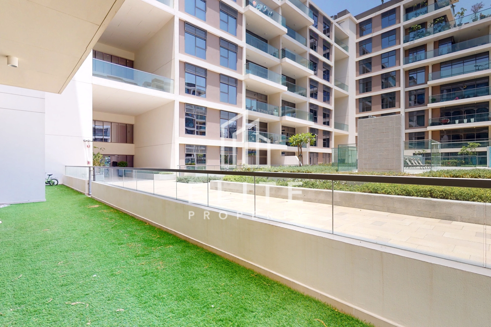 FAIRMONT RESIDENCES