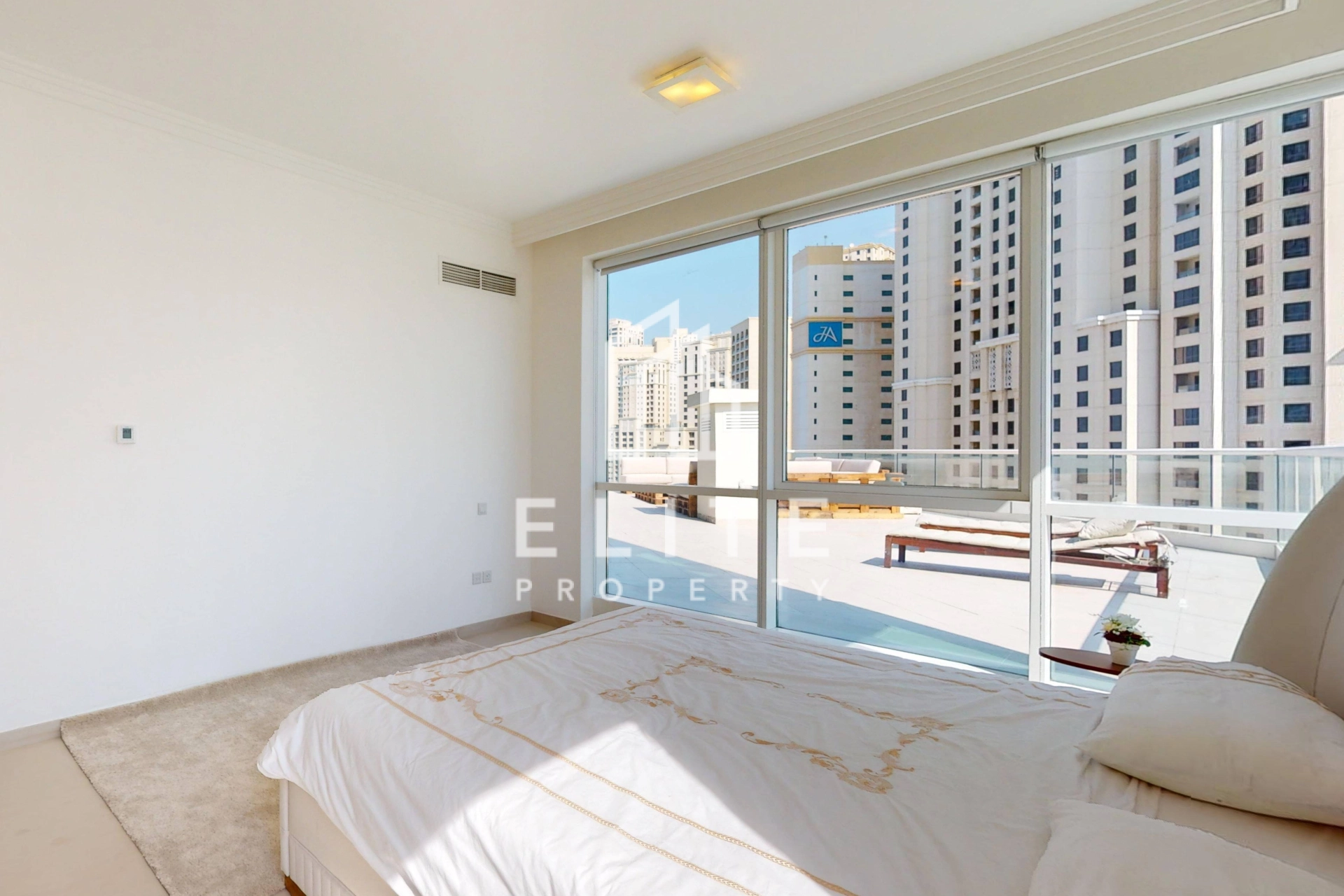 FAIRMONT RESIDENCES
