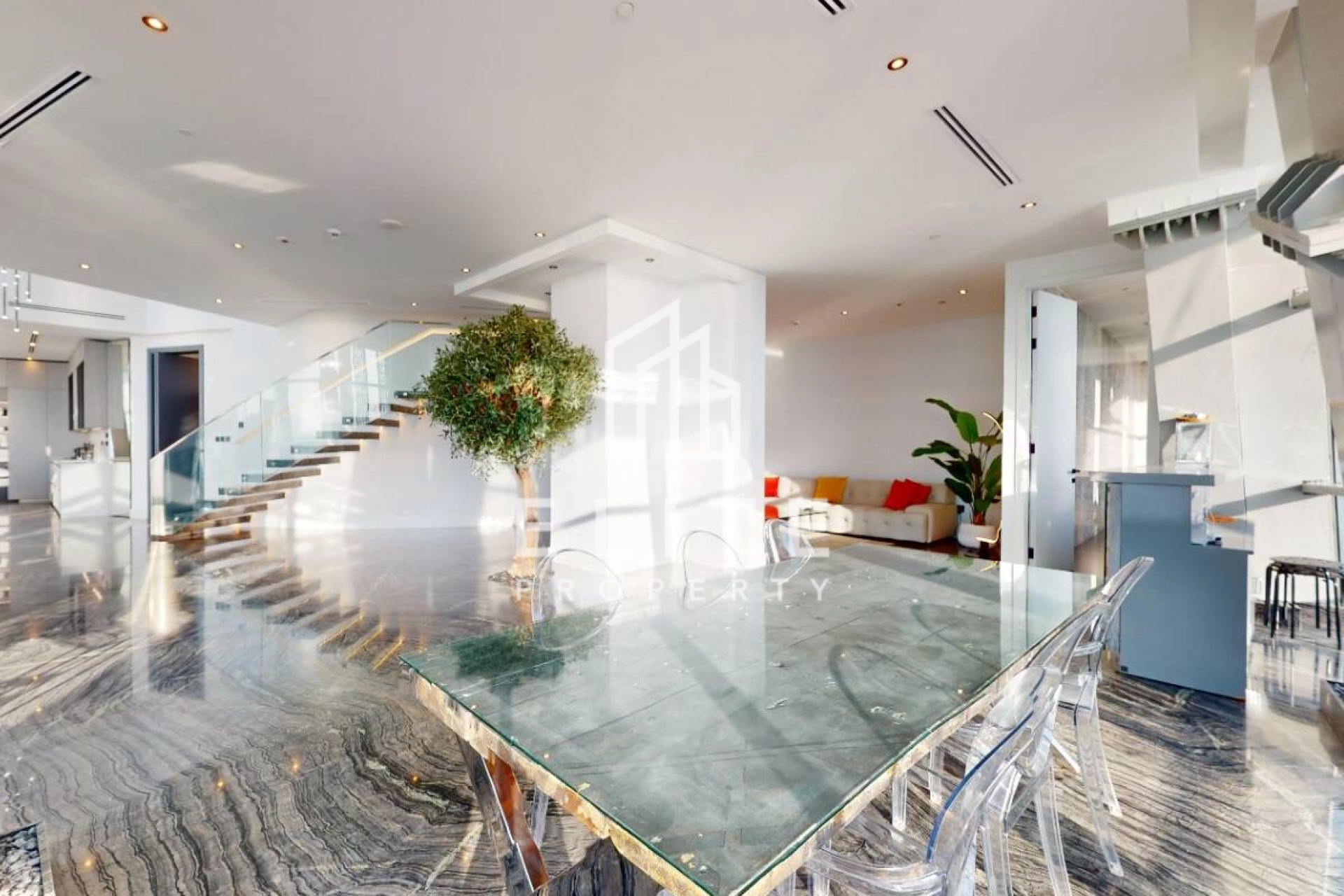 FAIRMONT RESIDENCES